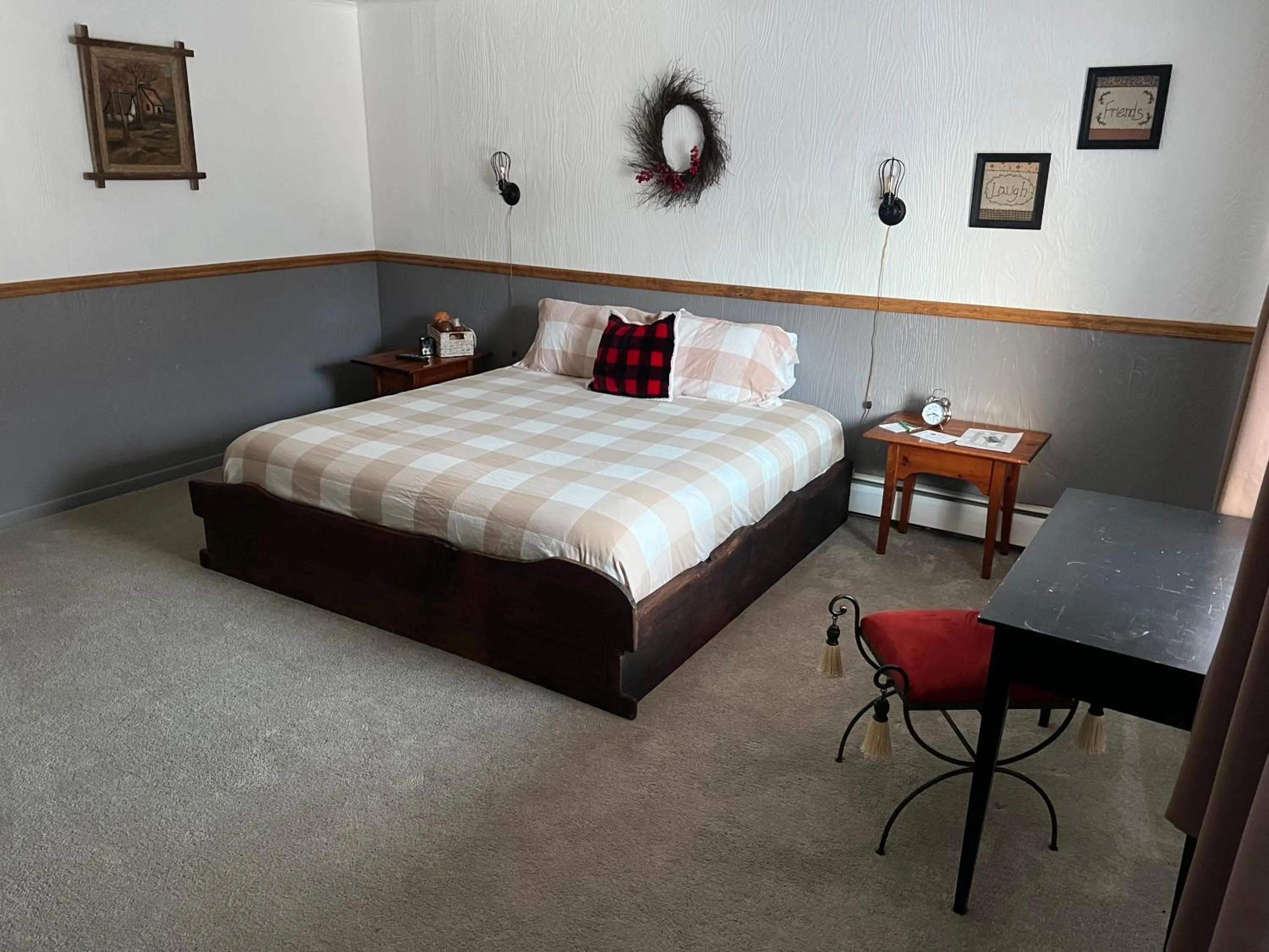 Bedroom in Ledge Rock at Whiteface