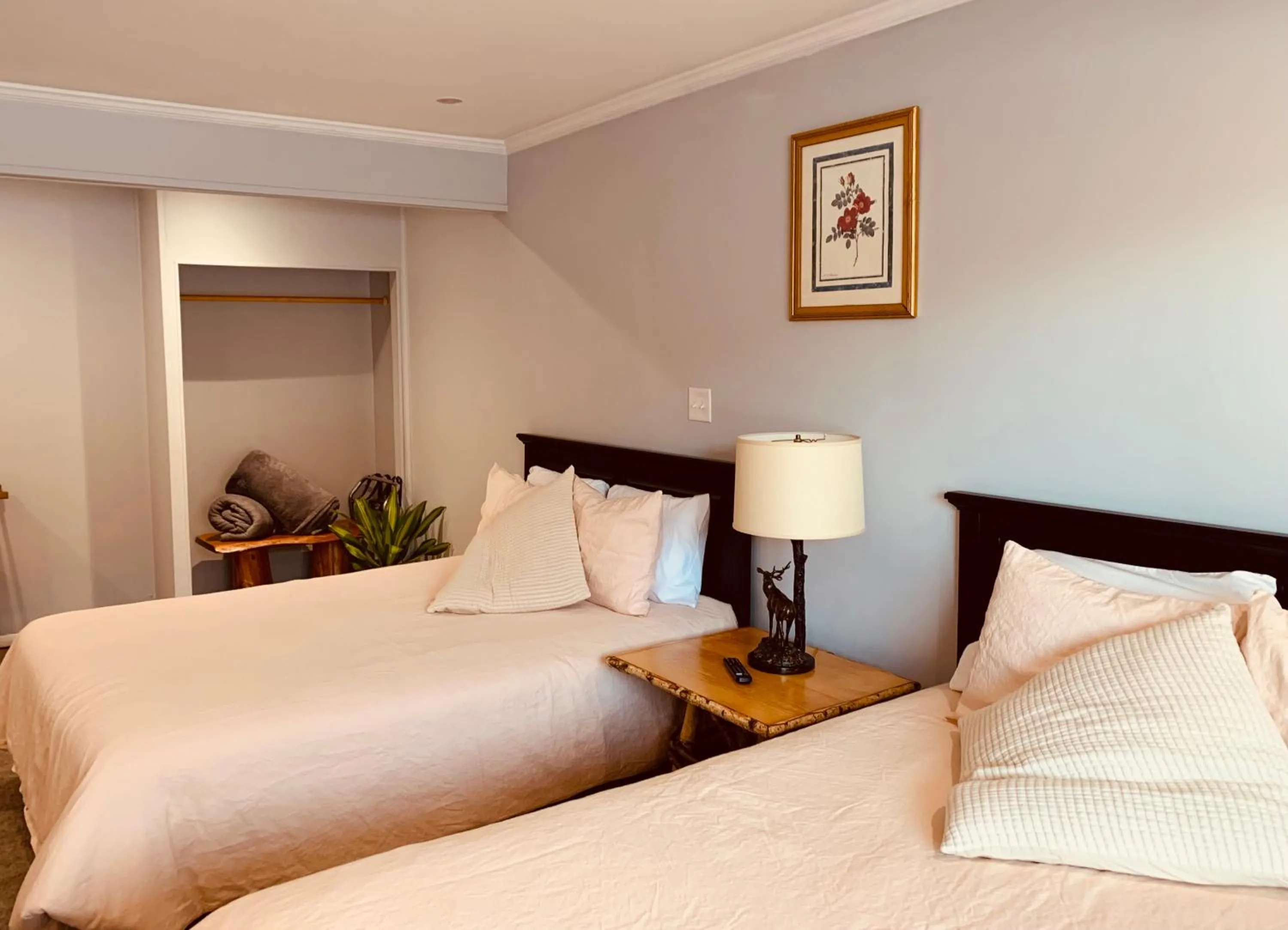 Bedroom in Ledge Rock at Whiteface