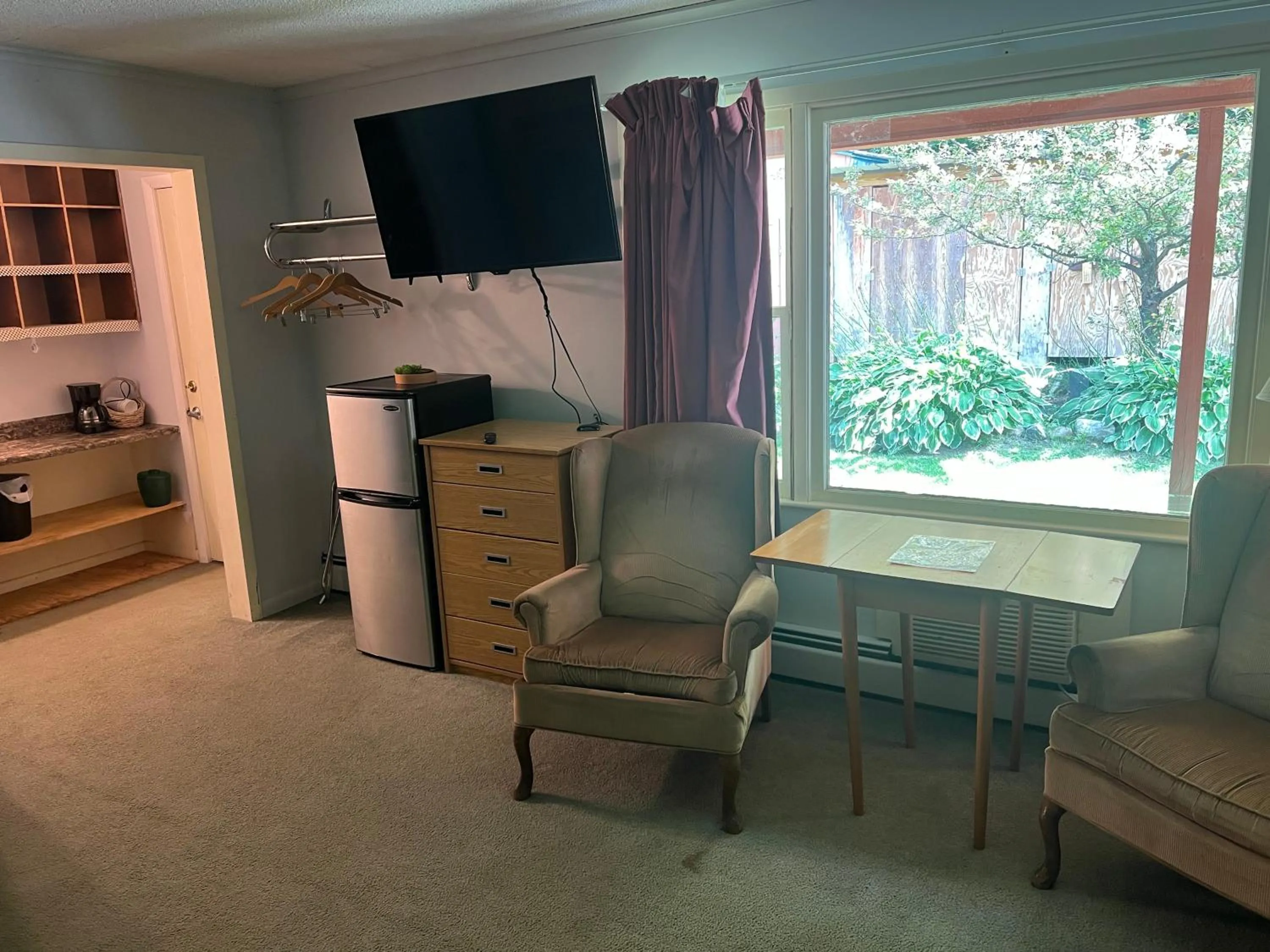 Seating area in Ledge Rock at Whiteface