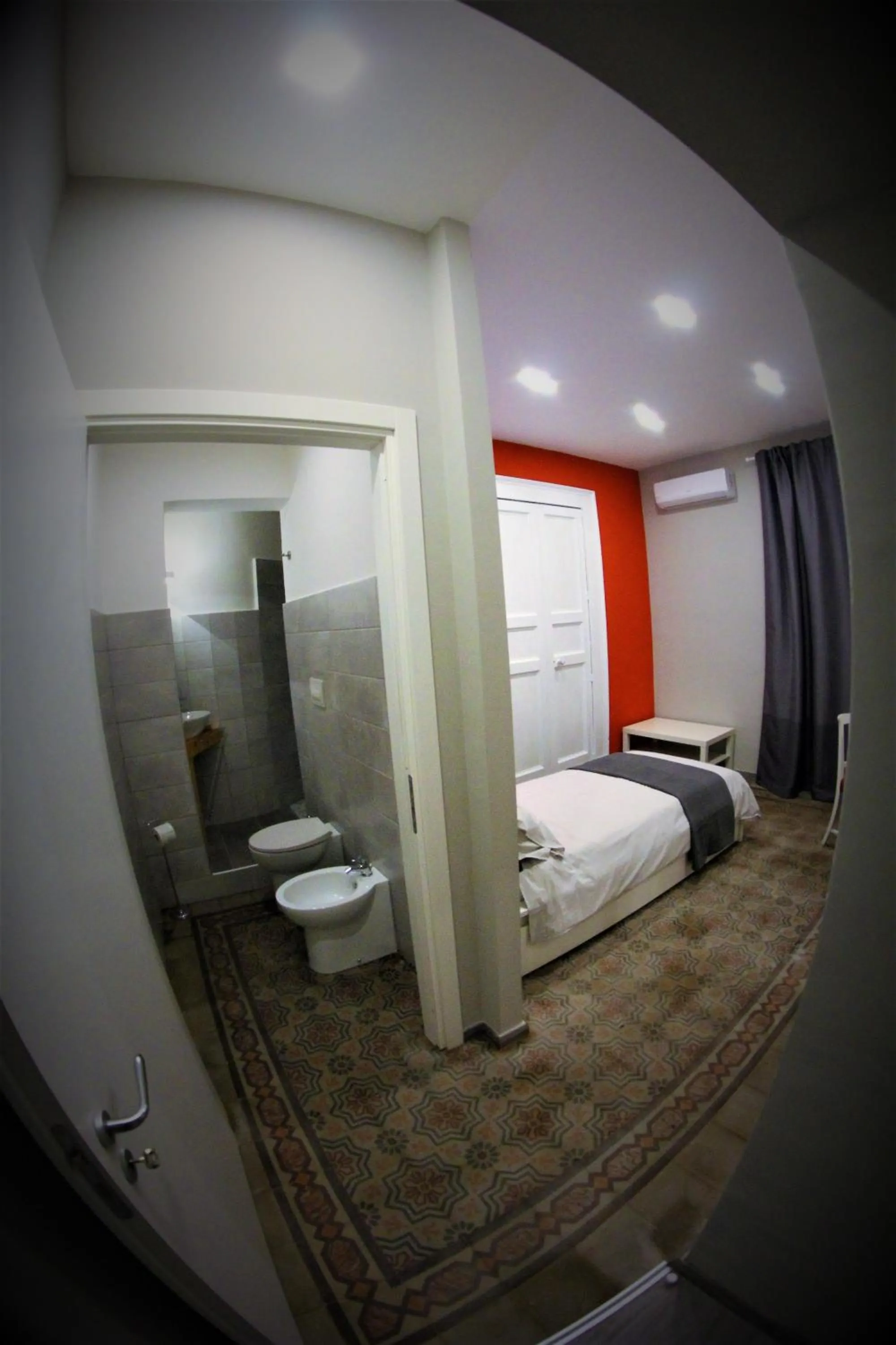 Photo of the whole room in B&B Terre di Catania