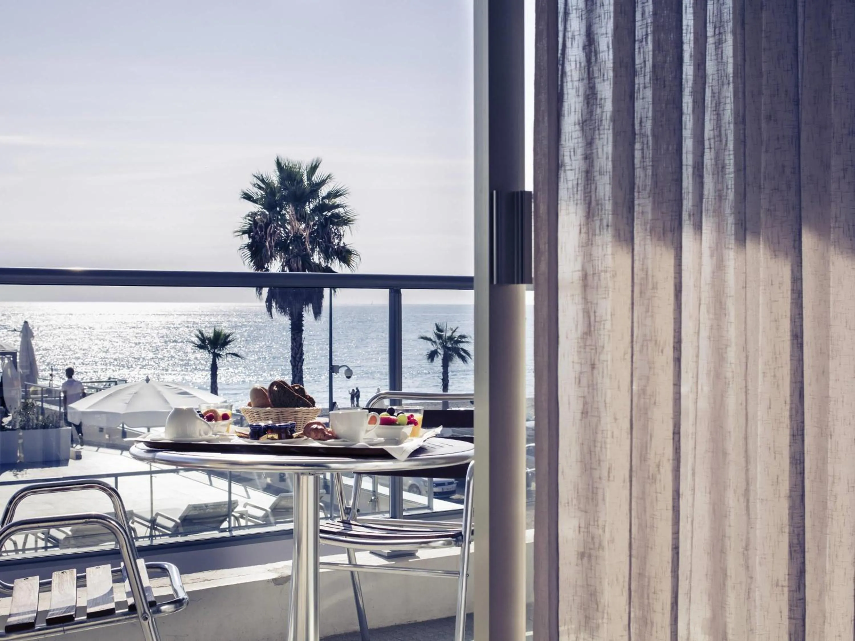 Bedroom in Mercure Villeneuve Loubet Plage