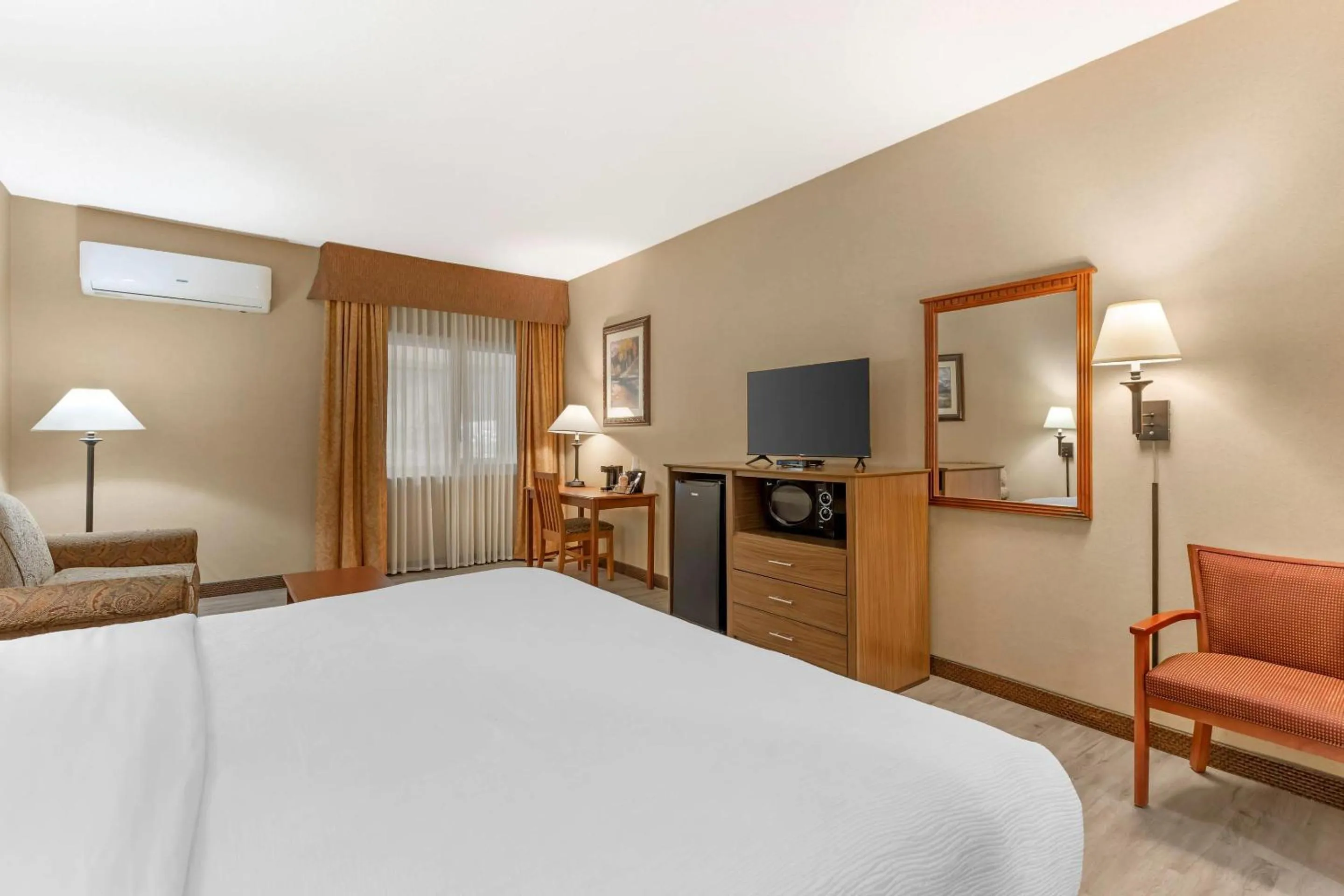 Bedroom, Bed in Quality Inn & Suites Wellington - Fort Collins