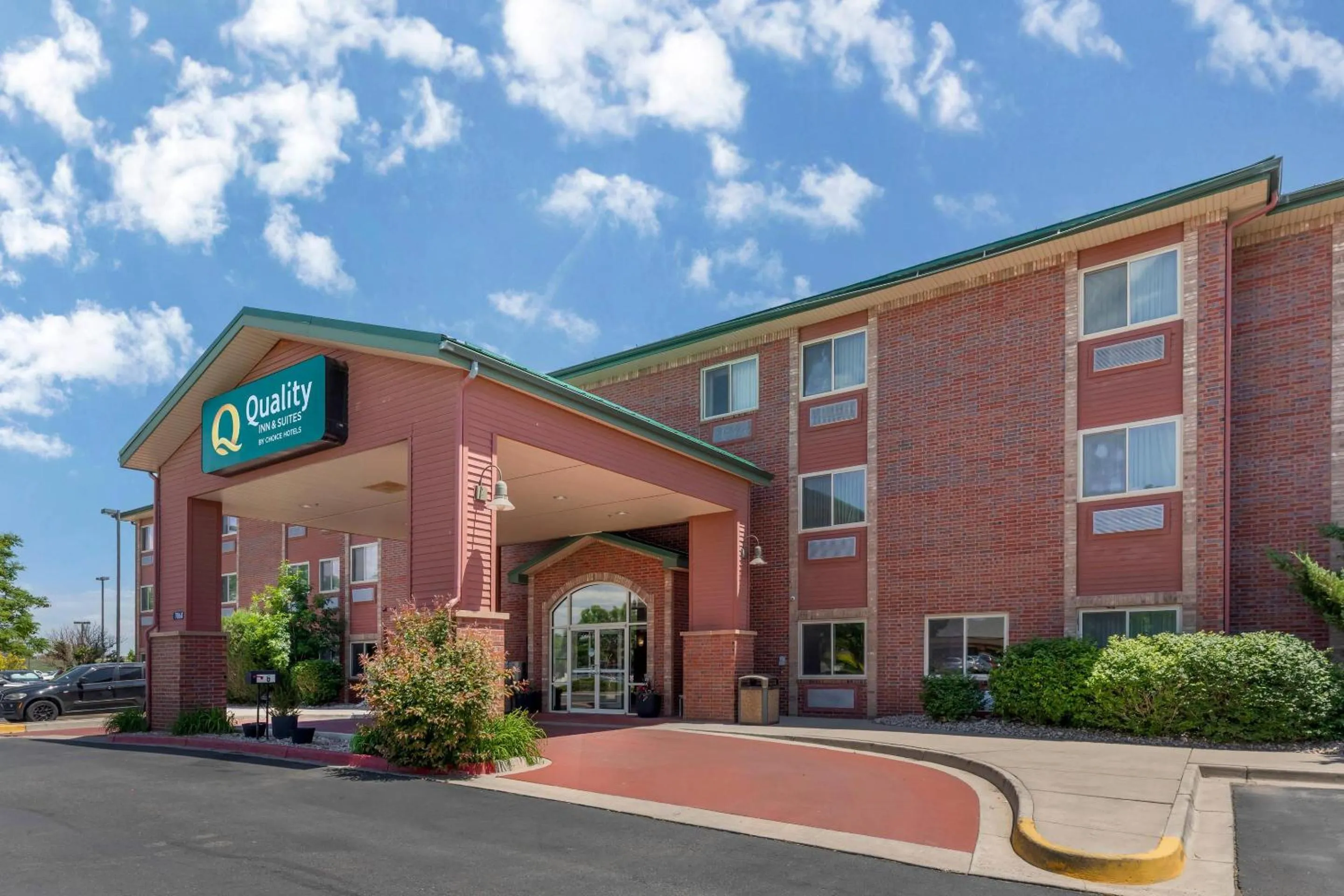 Property building in Quality Inn & Suites Wellington - Fort Collins