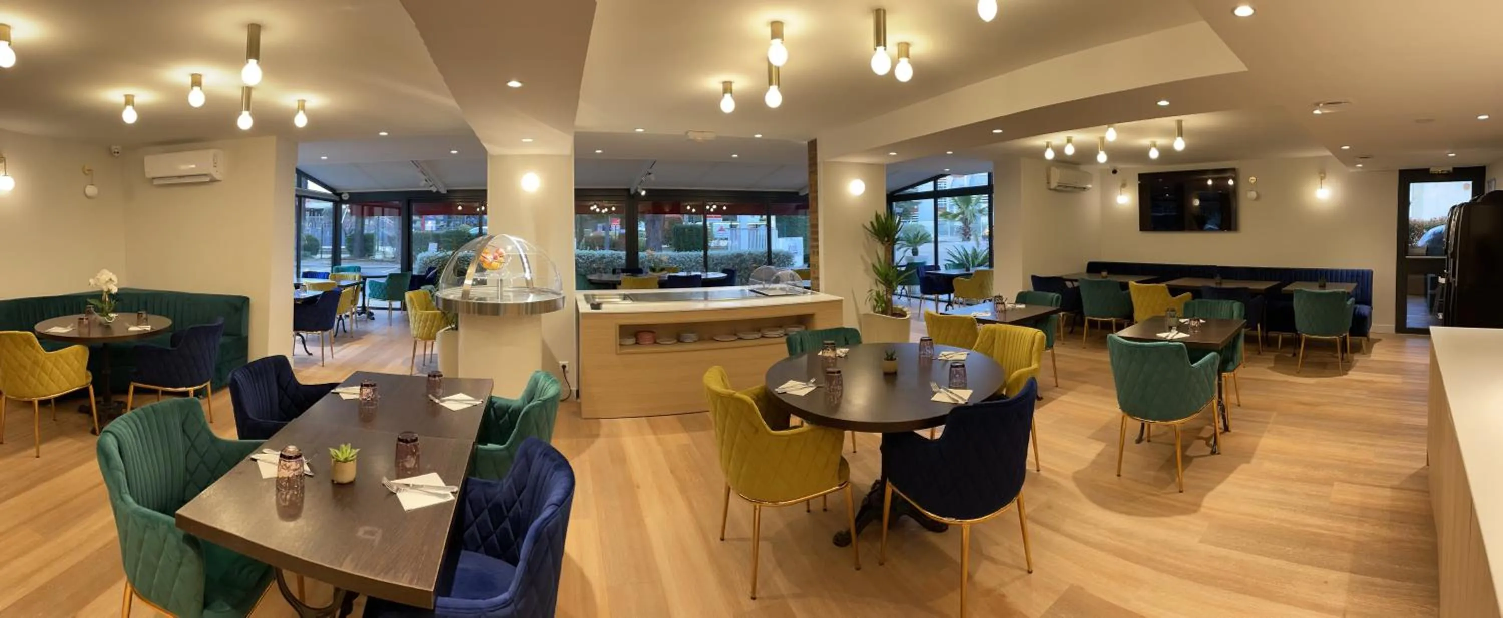 Restaurant/places to eat in The Originals City, Hôtel Nîmes Costières