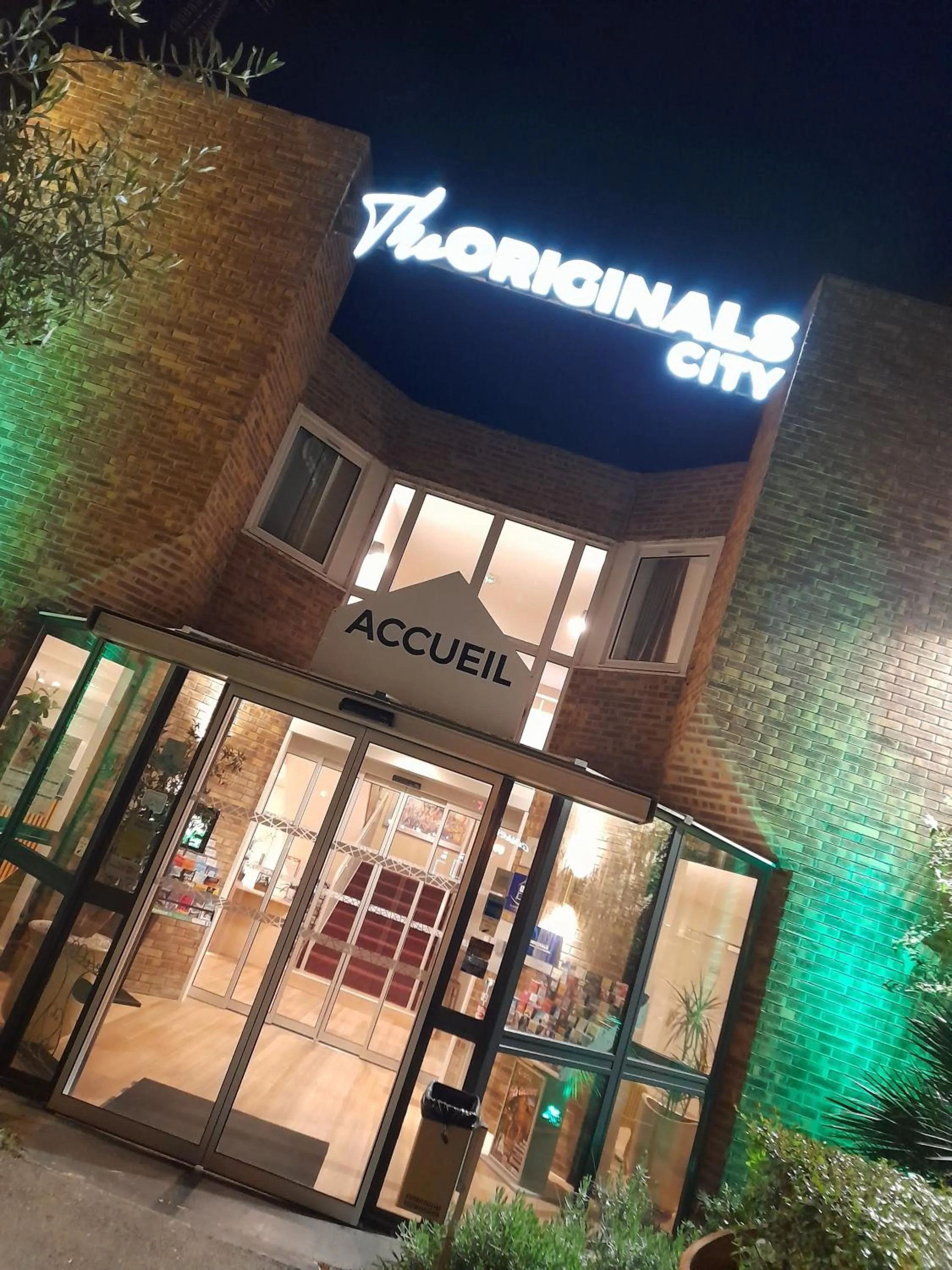 Property building in The Originals City, Hôtel Nîmes Costières