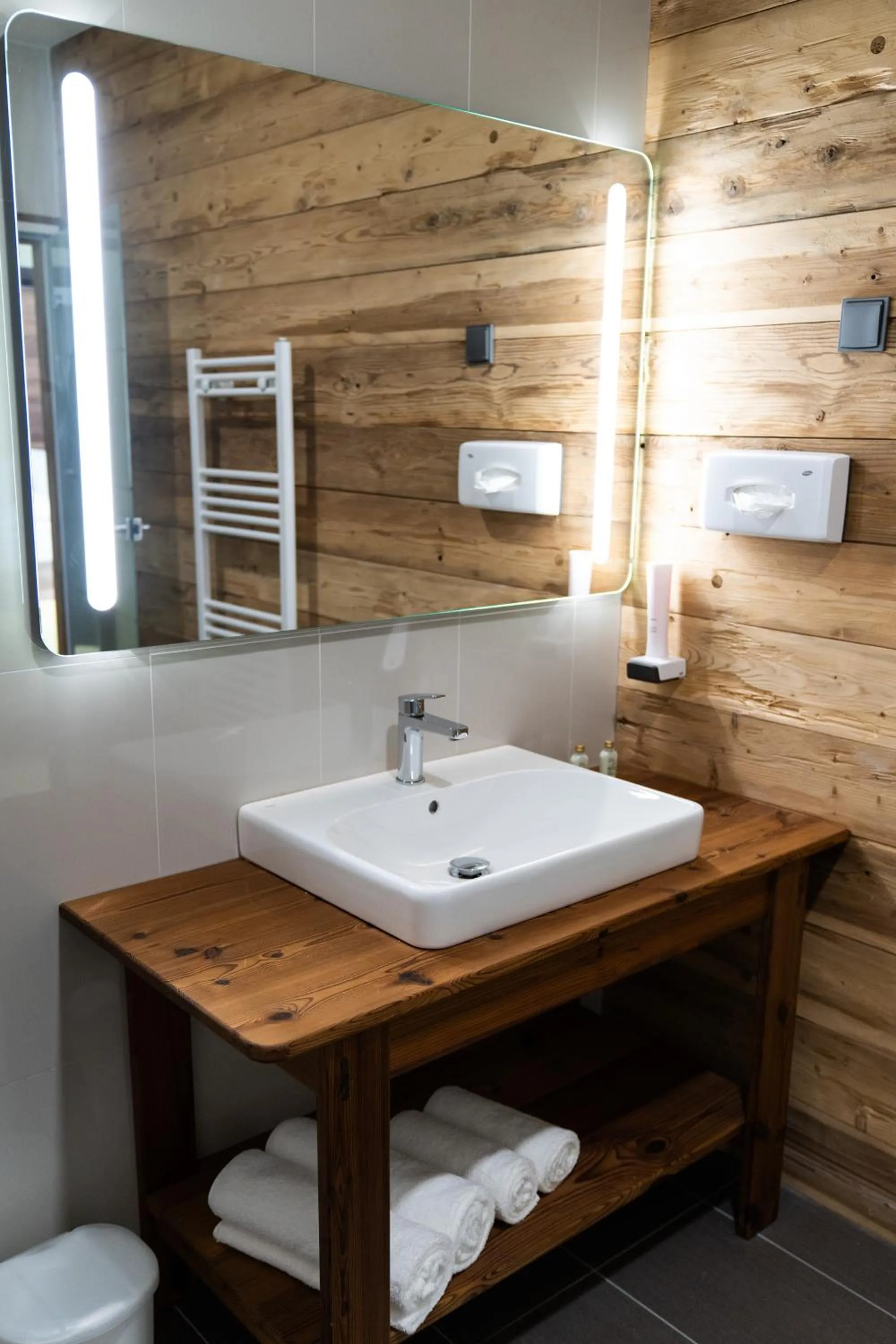 Toilet in Hotel Kristály Konferencia & Wellness