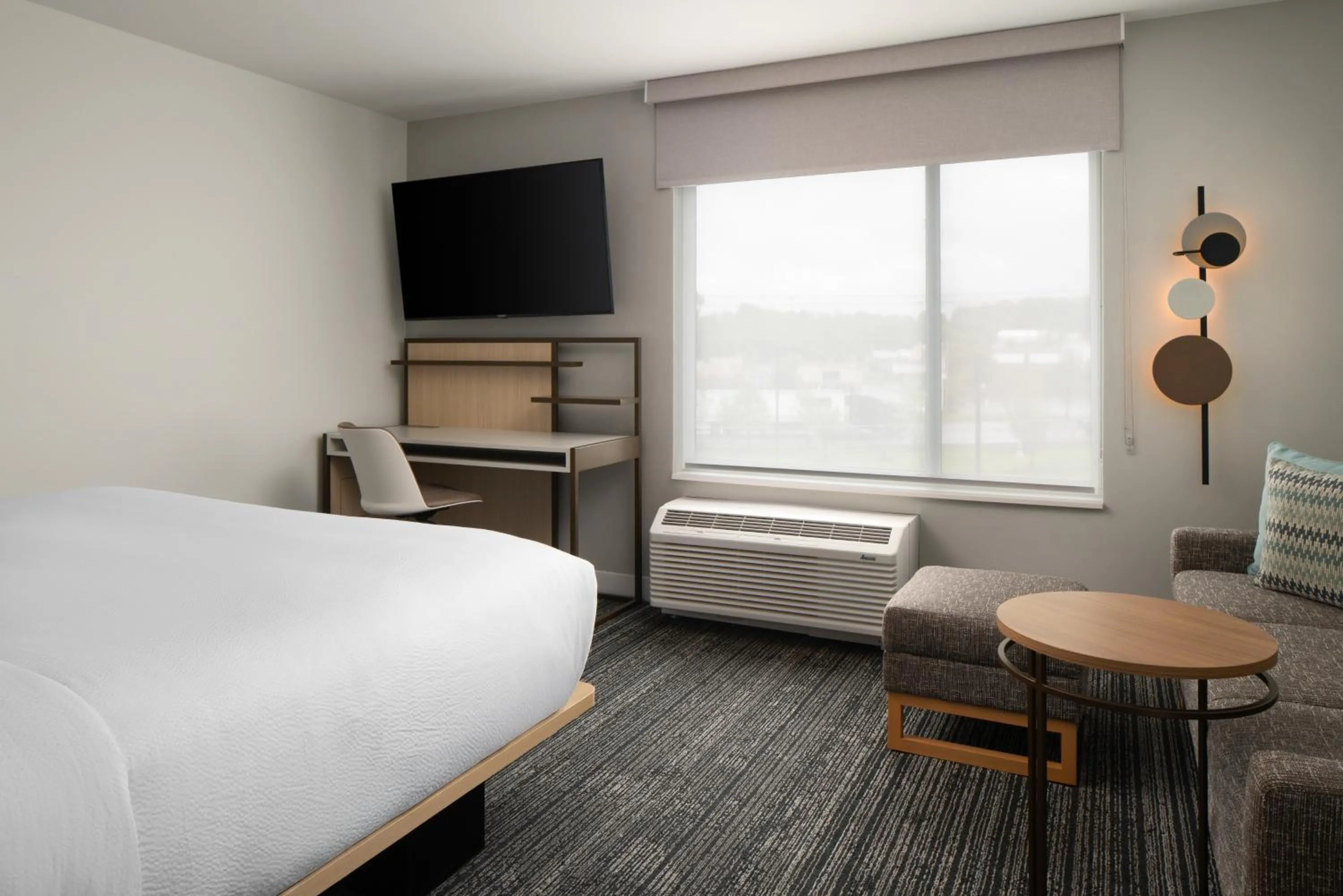 Bed in TownePlace Suites by Marriott Allentown West