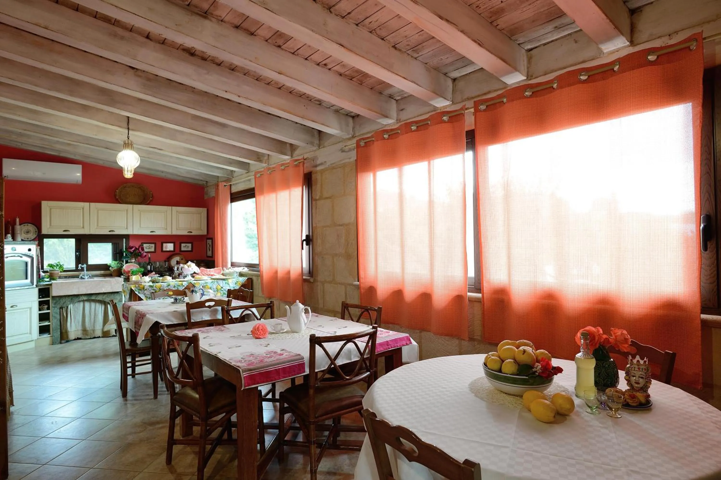 Breakfast in LUMIE DI SICILIA