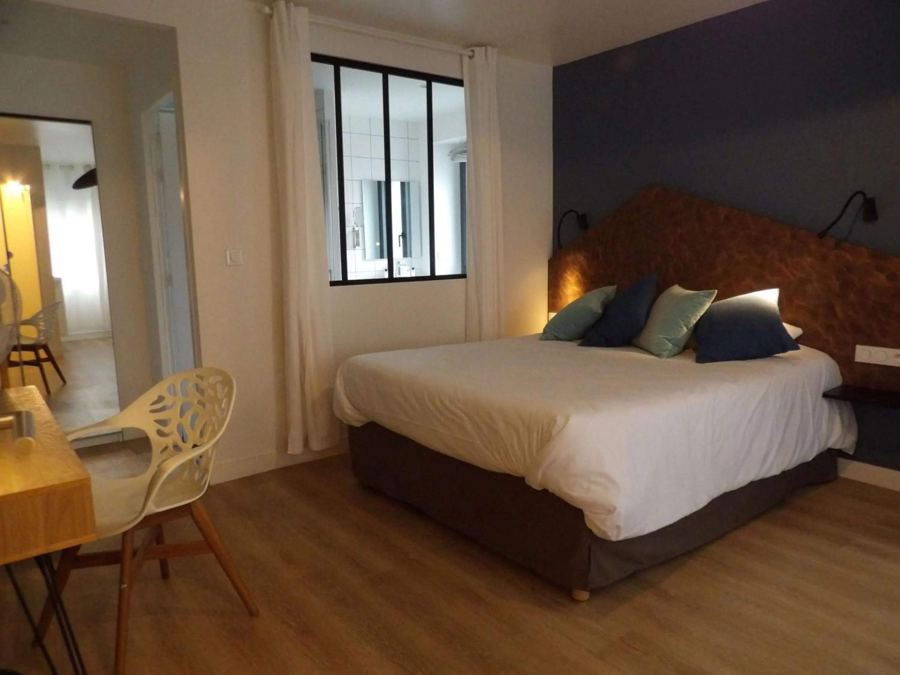 Bed in Hotel le Broceliande - Sure Hotel Collection by Best Western