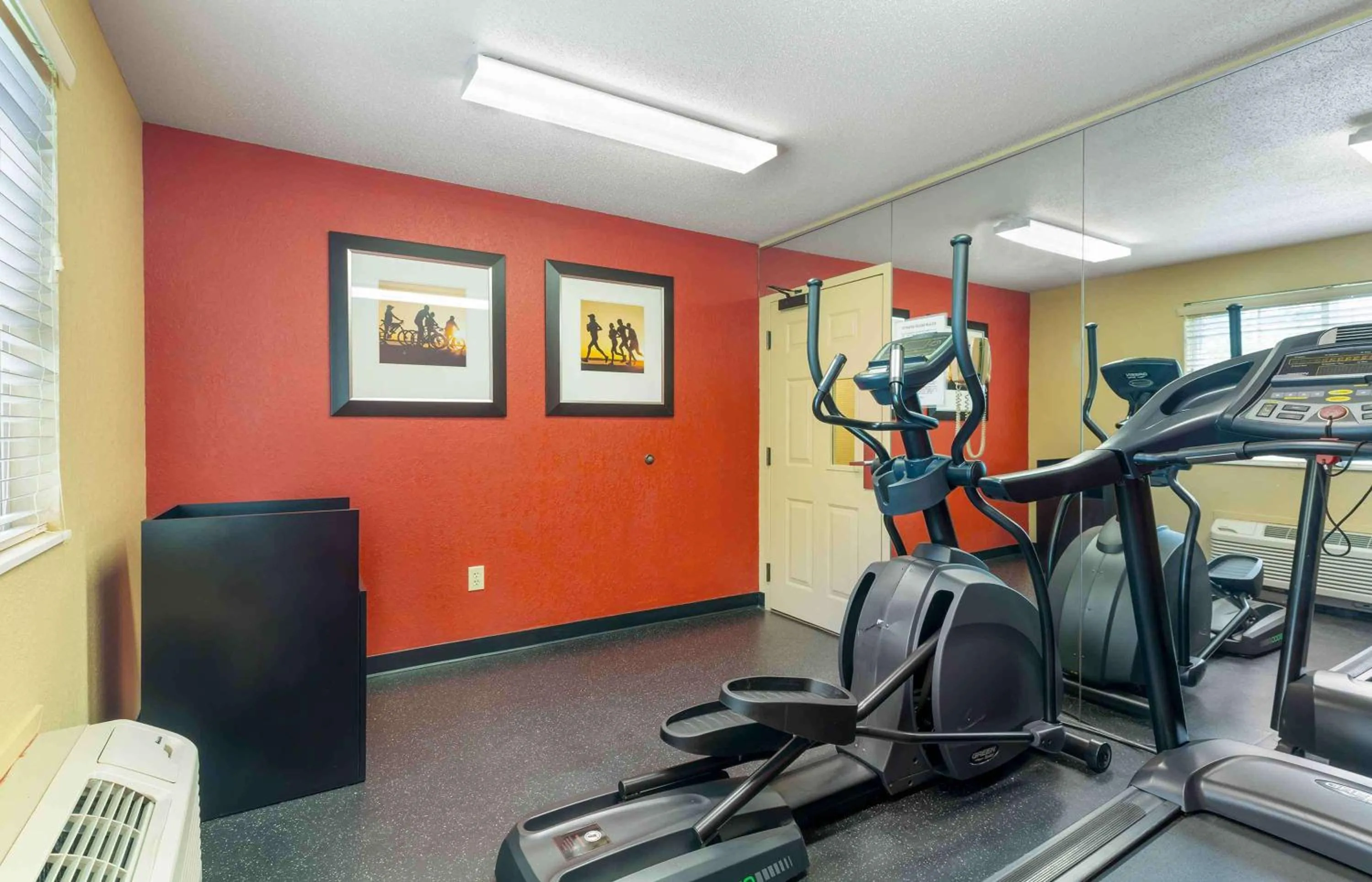 Fitness centre/facilities in Extended Stay America Suites - Boston - Peabody