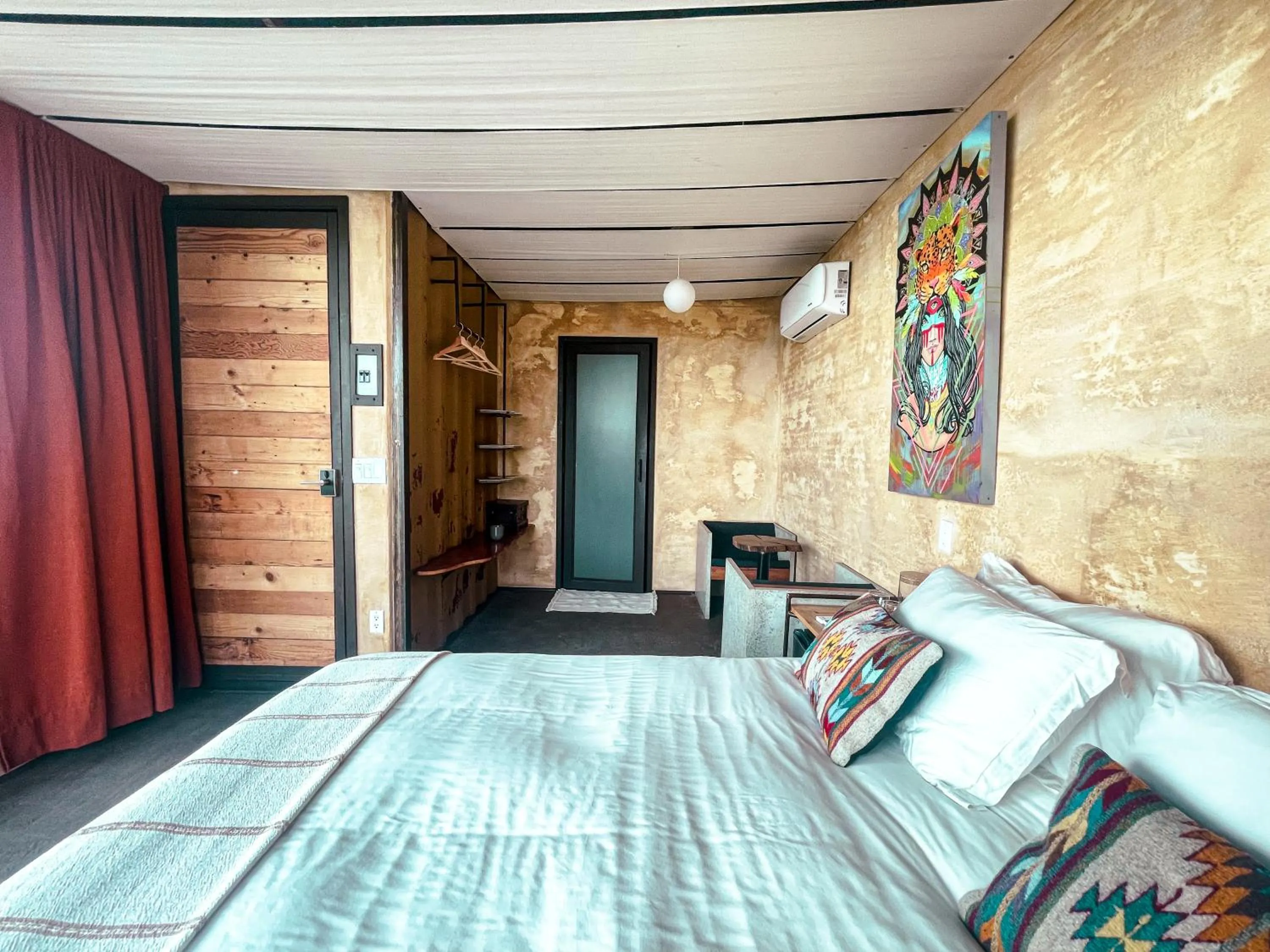 Bedroom, Bed in Native Residence