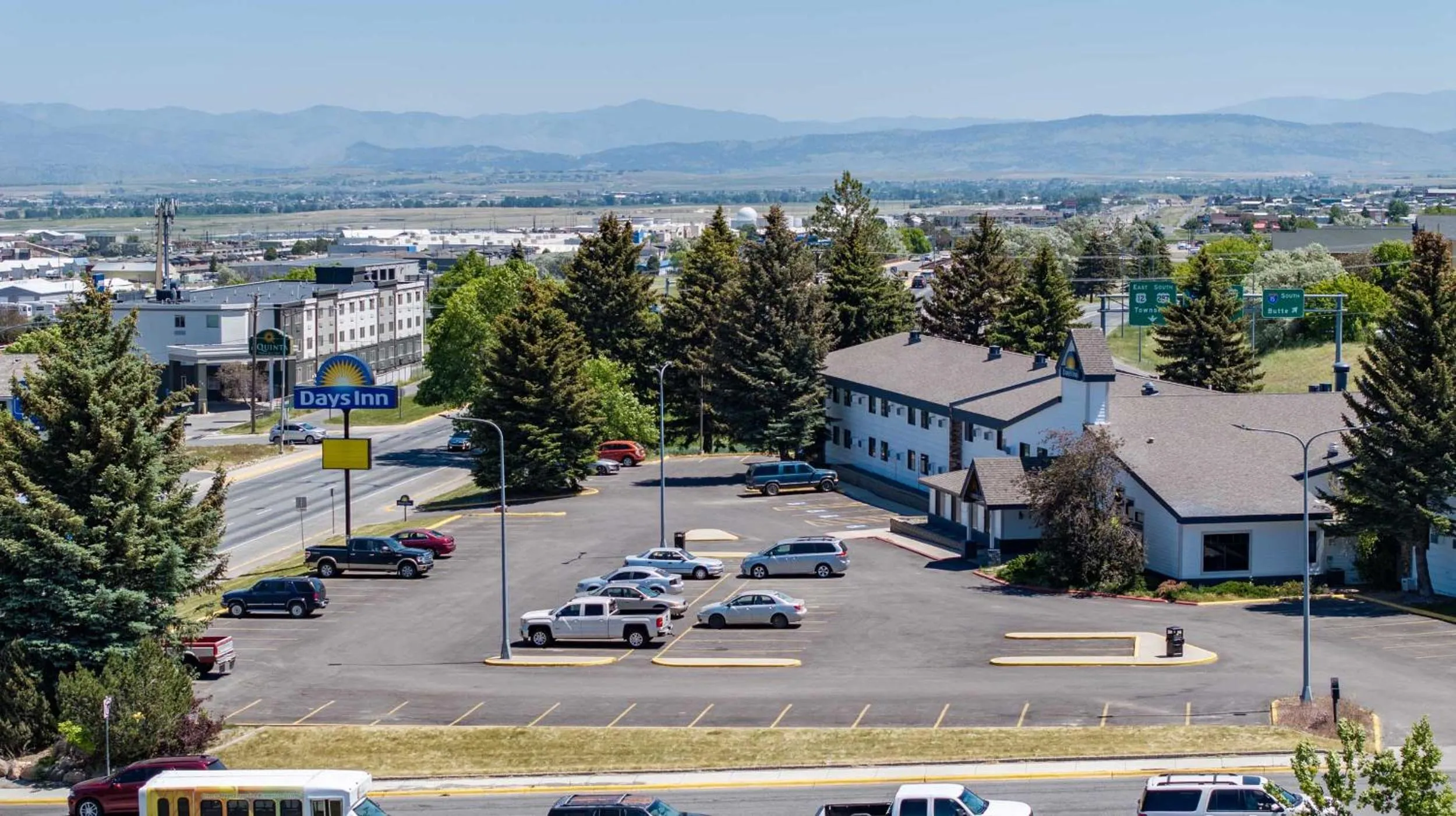 Property building in Days Inn by Wyndham Helena