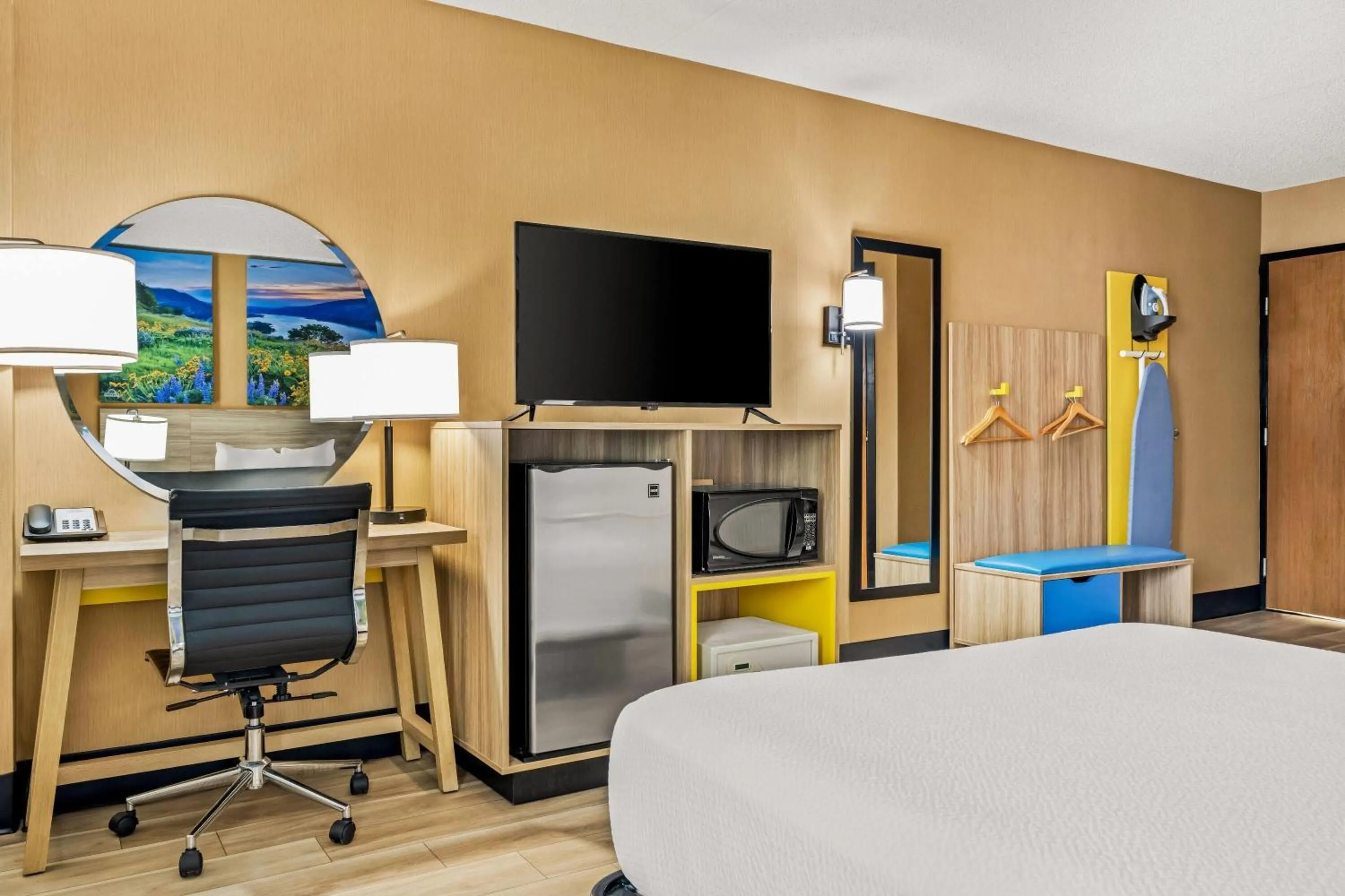 Bed in Days Inn by Wyndham Helena