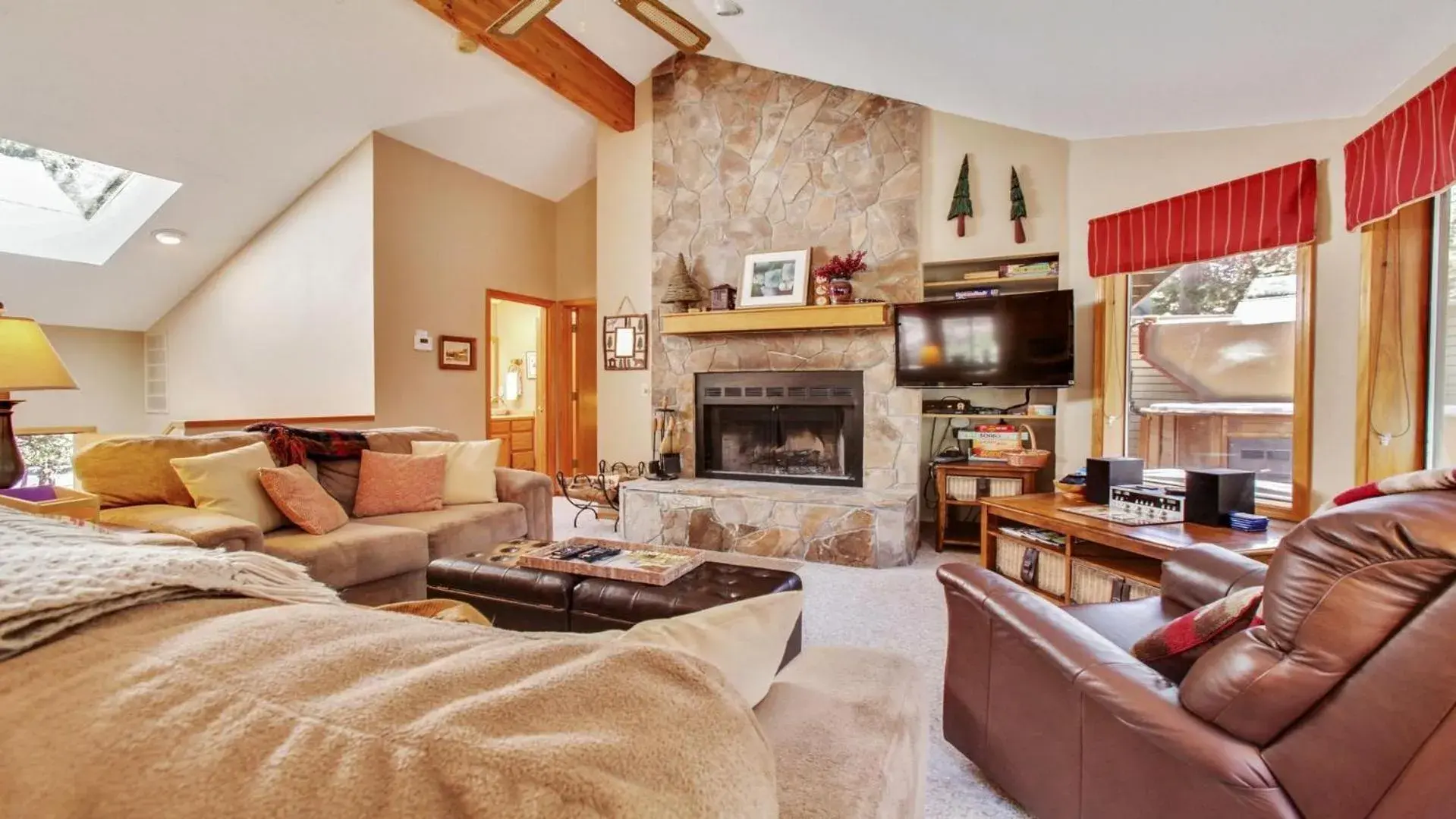 Witchhazel 16 Witchhazel 16