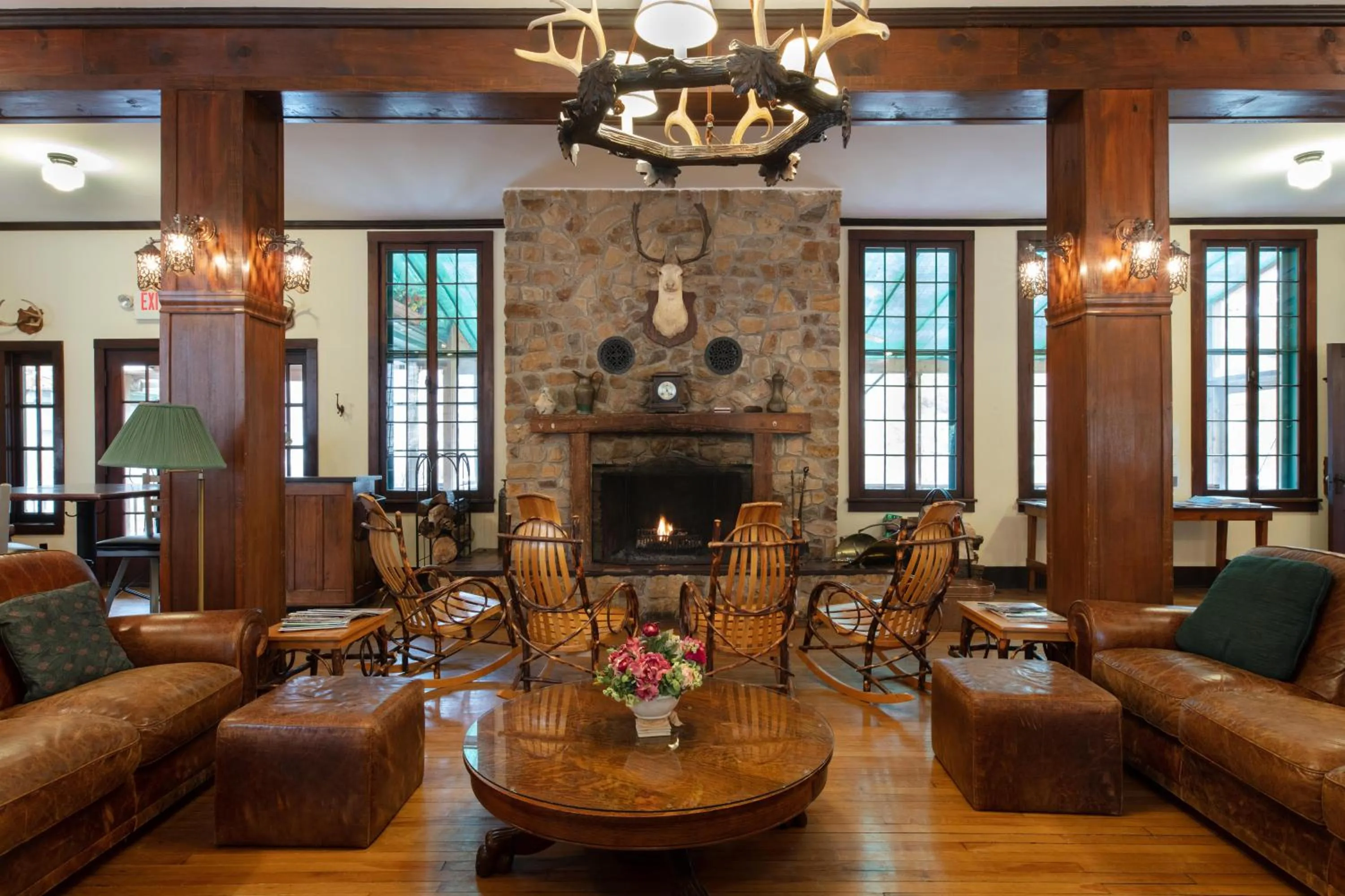 Lobby or reception in Gordon Beach Inn