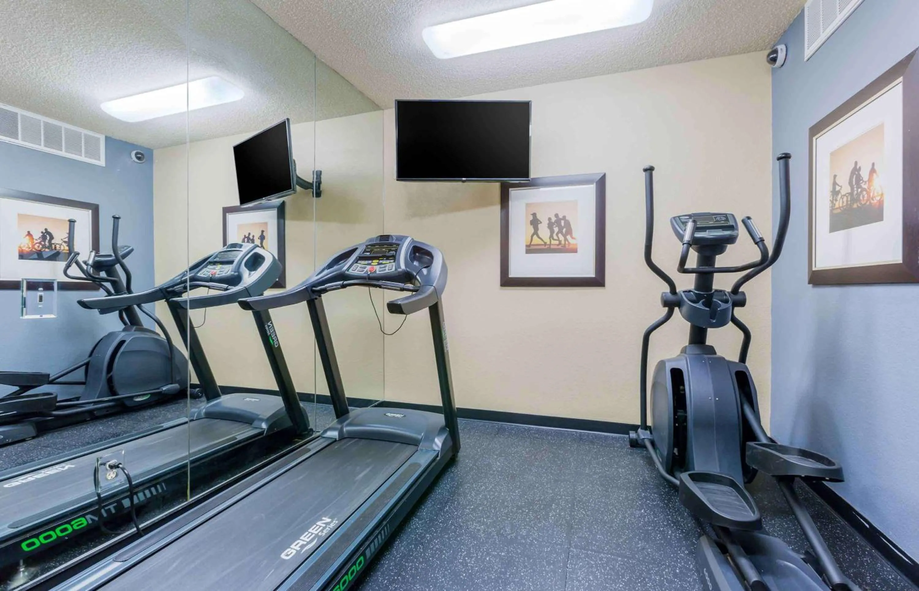 Fitness centre/facilities in Extended Stay America Suites - Phoenix - Airport - Tempe