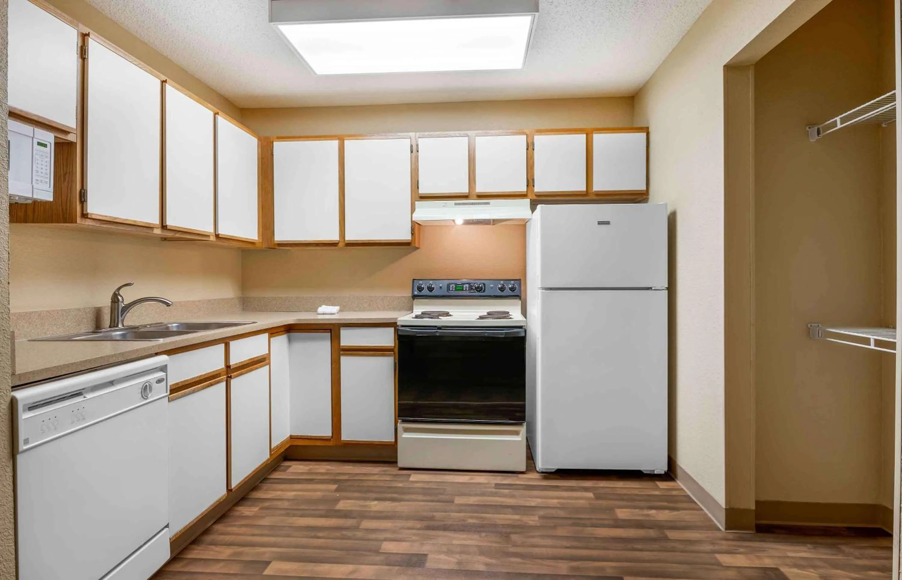 Bedroom in Extended Stay America Suites - Phoenix - Airport - Tempe