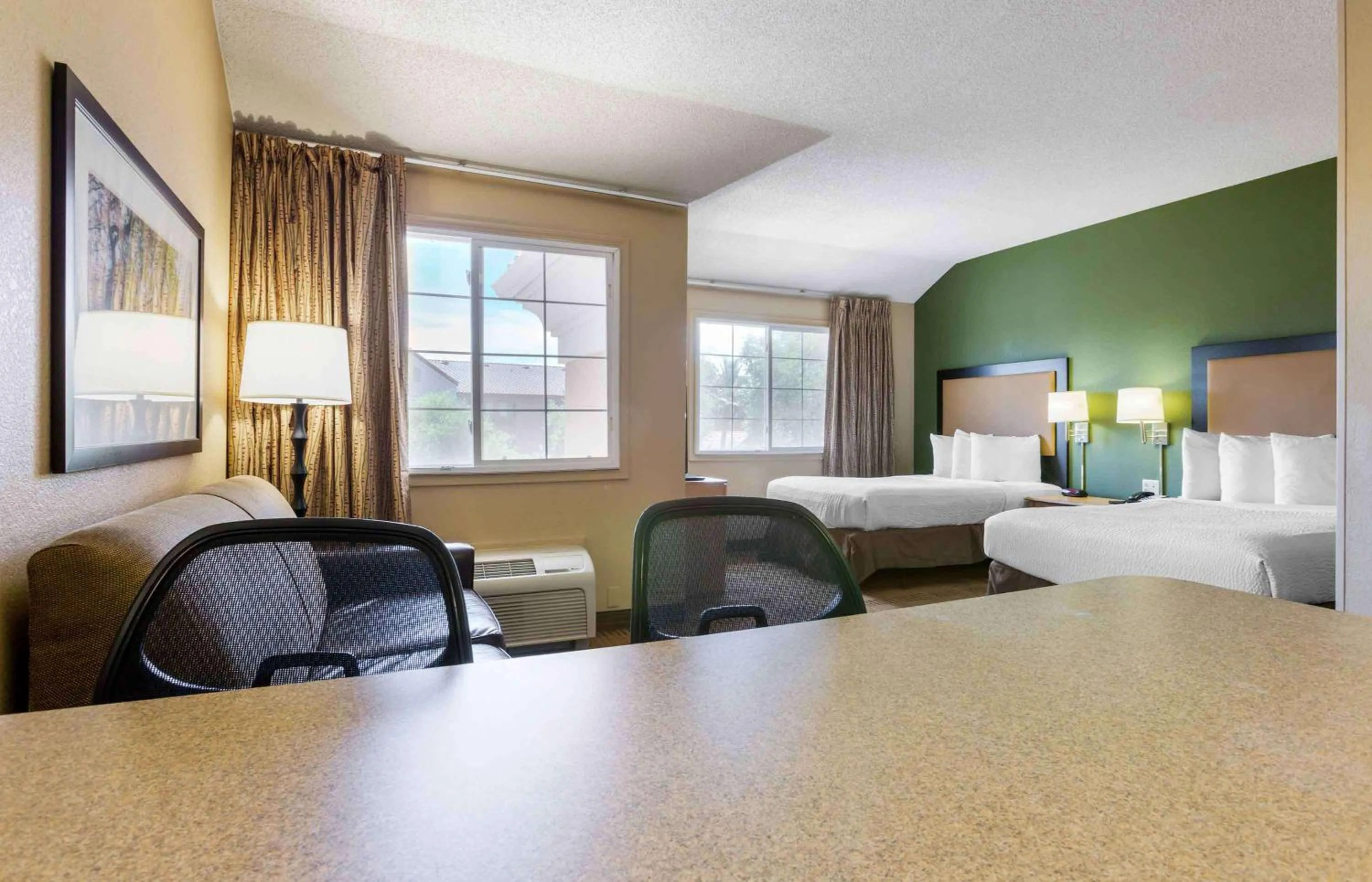 Bedroom, Bed in Extended Stay America Suites - Phoenix - Airport - Tempe
