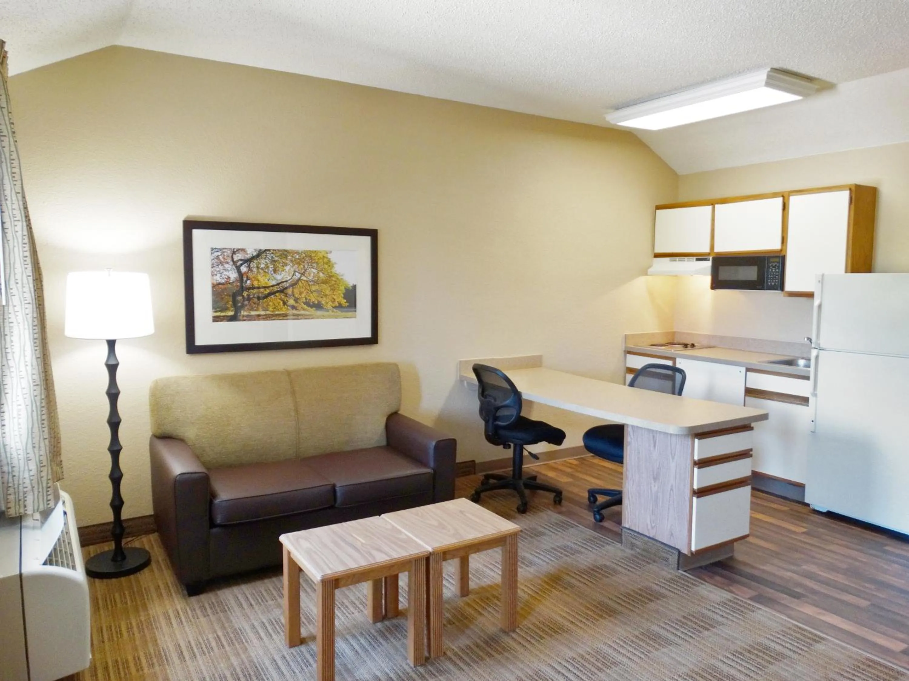 Kitchen or kitchenette in Extended Stay America Suites - Phoenix - Airport - Tempe