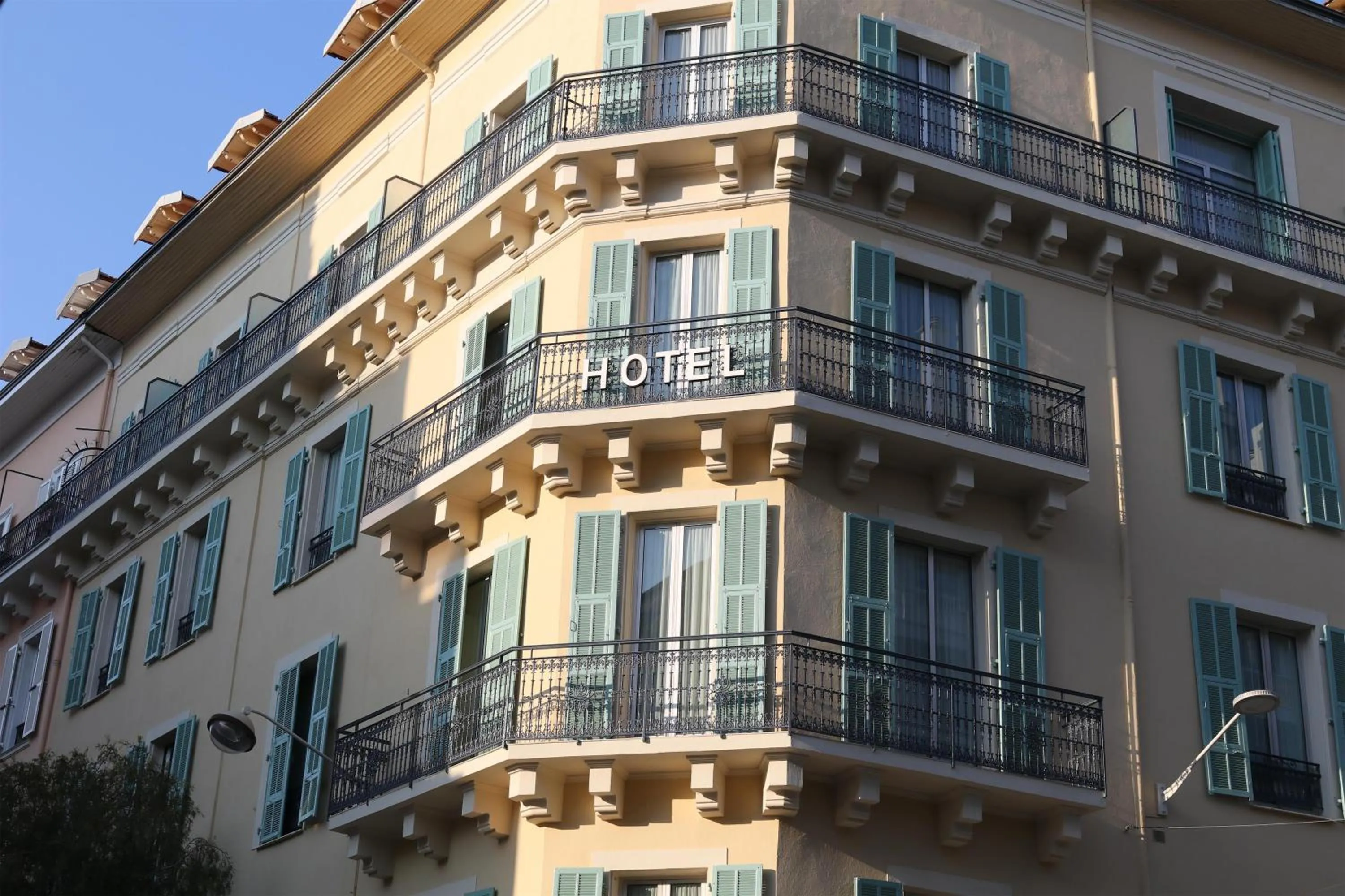 Property building in Best Western Premier Hotel Roosevelt