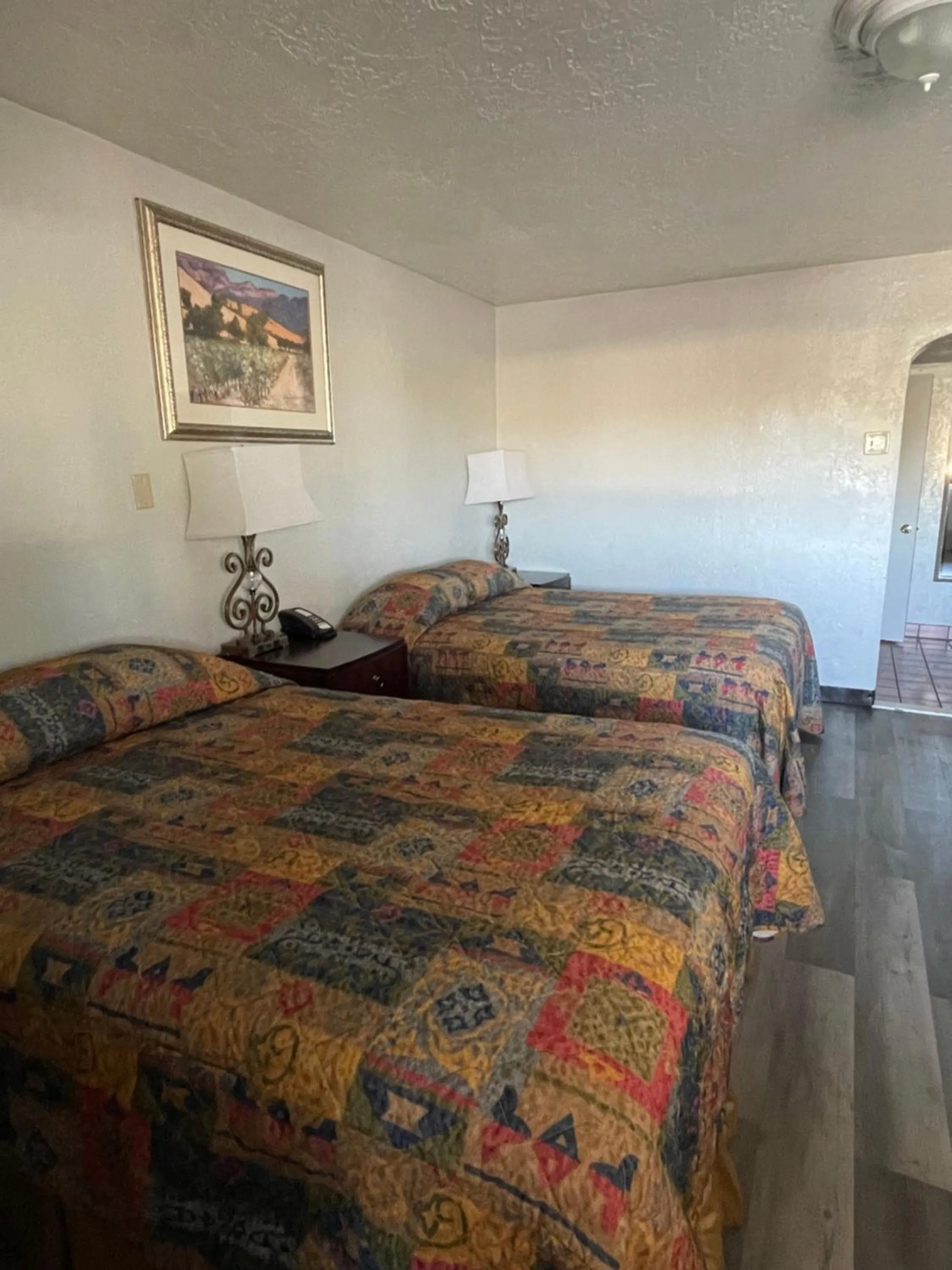 Bed in Four Corners Inn