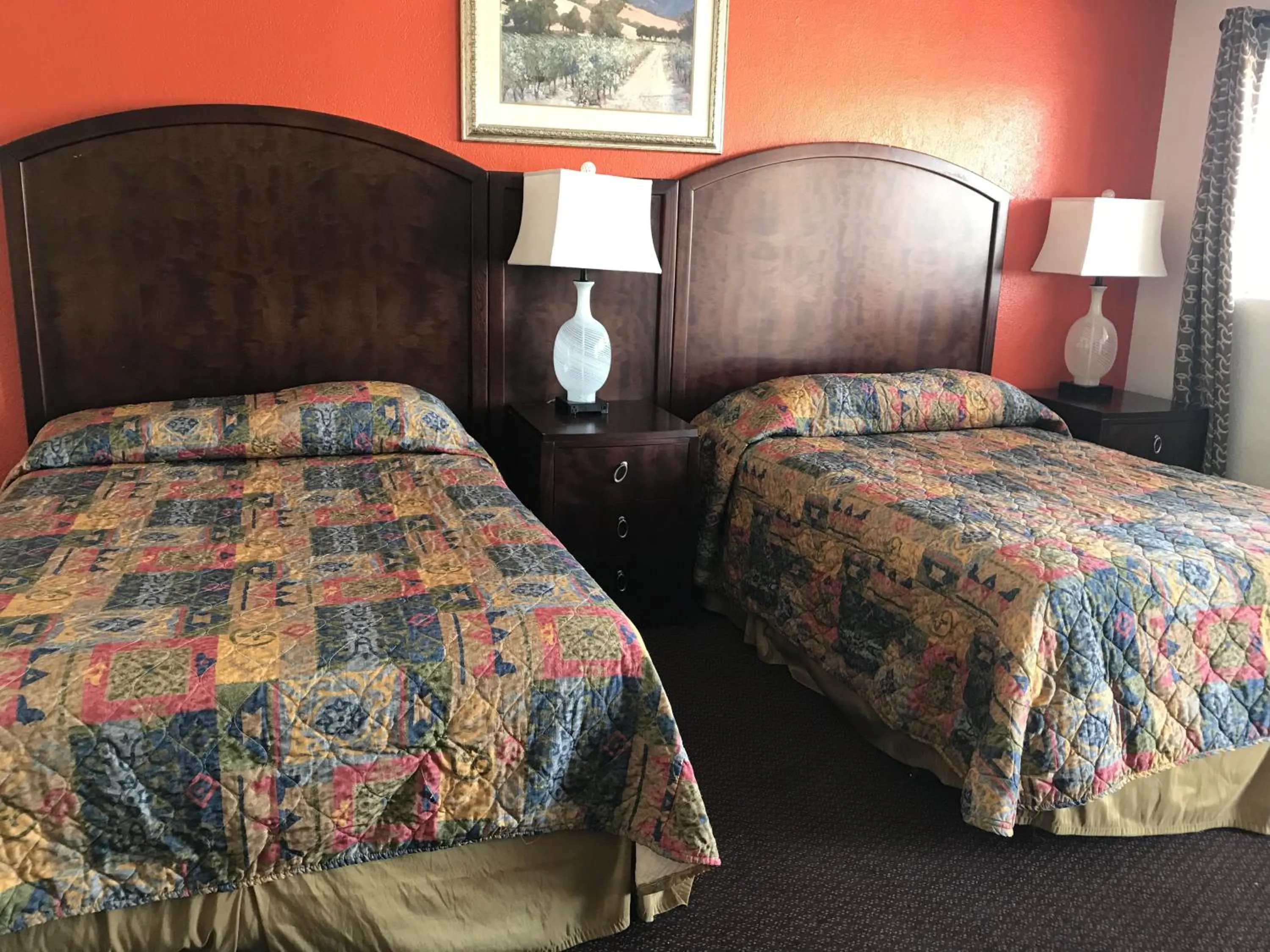 Bed in Four Corners Inn