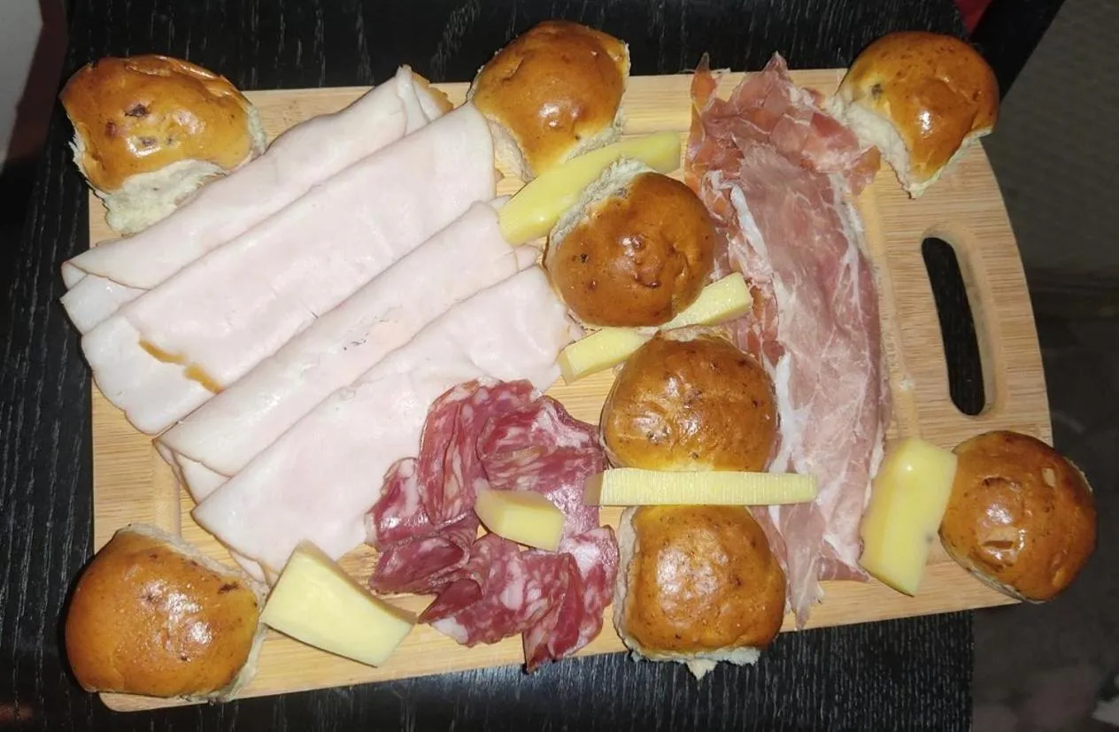 Breakfast in Botanic Charm