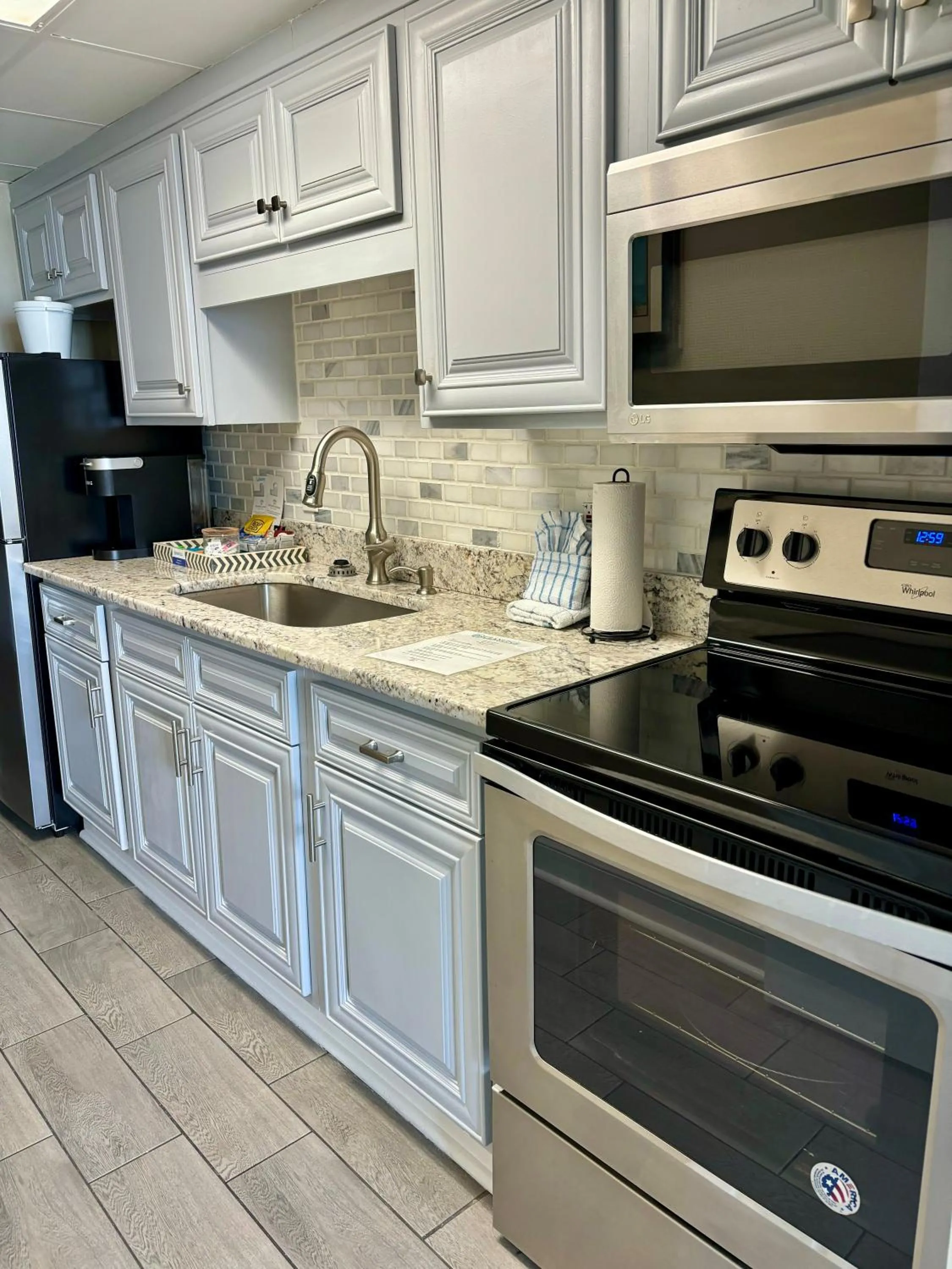 Kitchen or kitchenette in Beach Daze Oceanfront Great Location