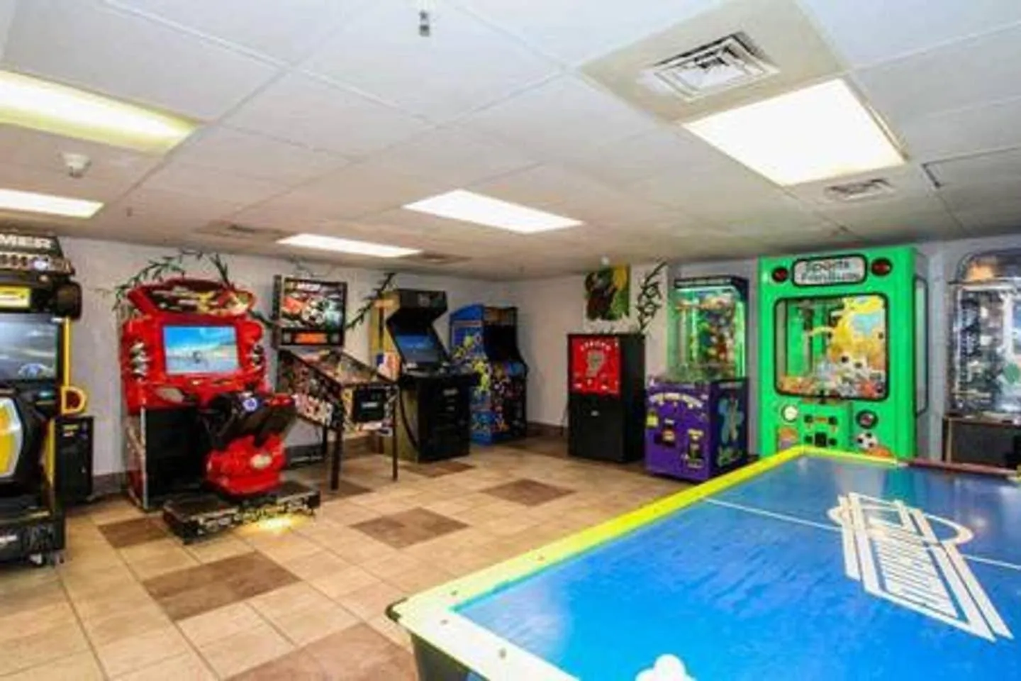 Game Room in Beach Daze Oceanfront Great Location