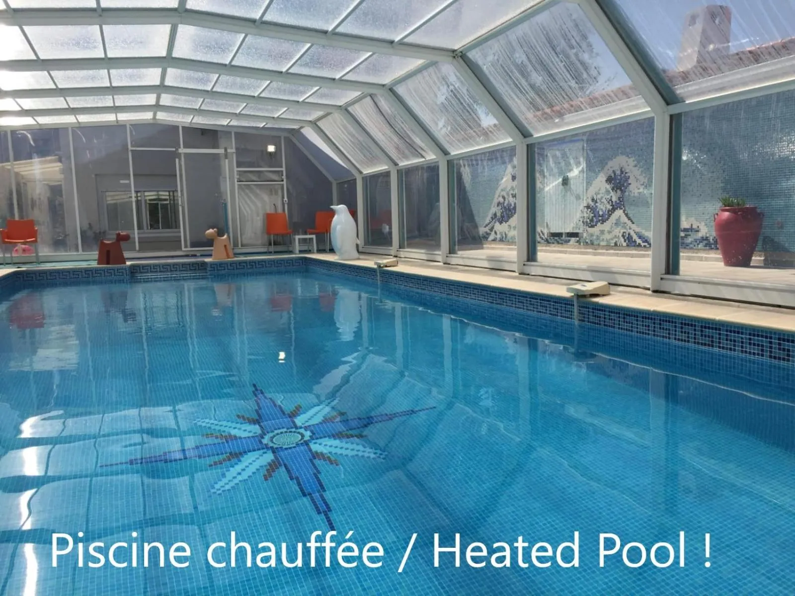 Pool view in Le Galion Hotel et Restaurant Canet Plage - Logis