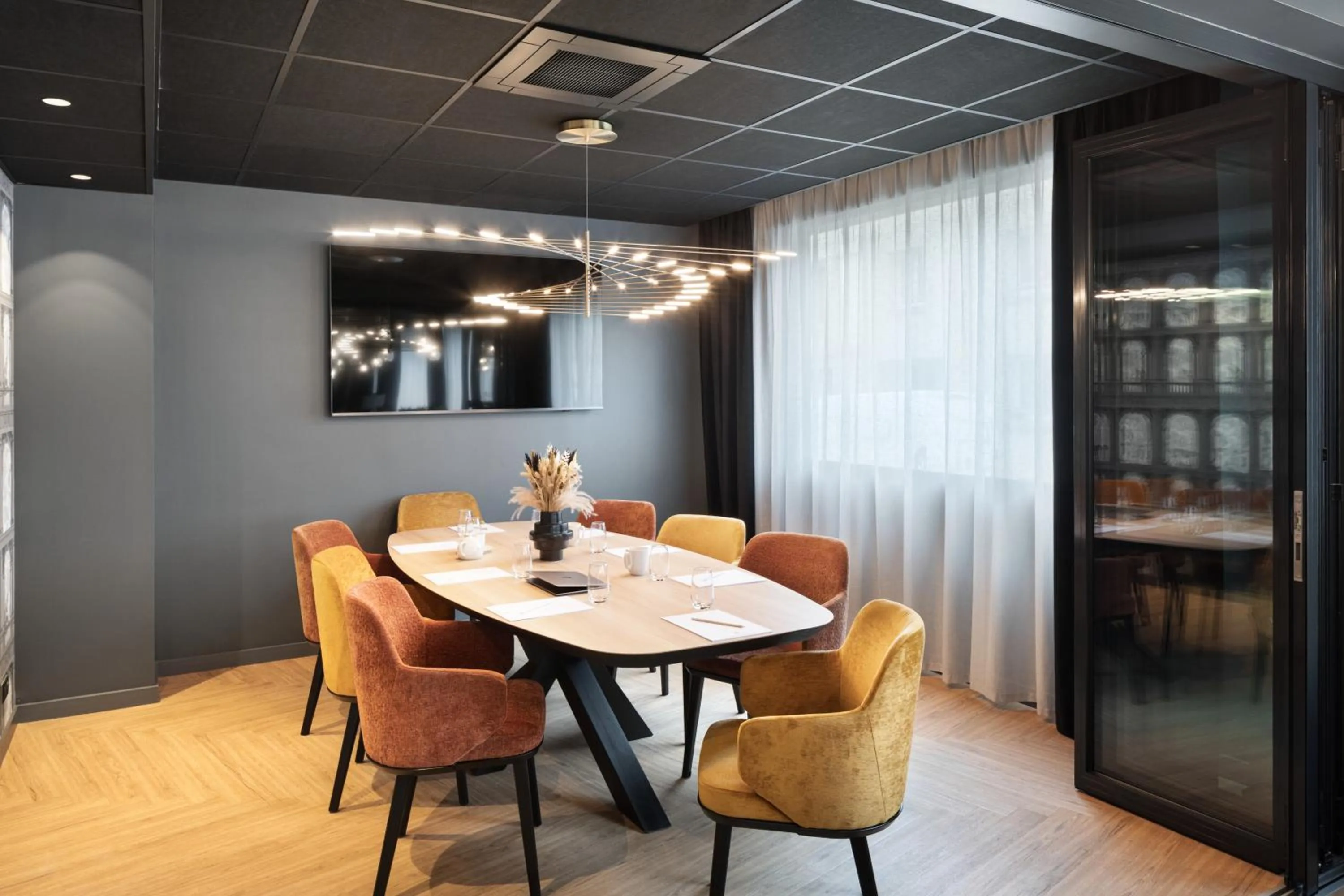Seating area in Hôtel & Spa Le Maury, Vannes, The Originals Boutique
