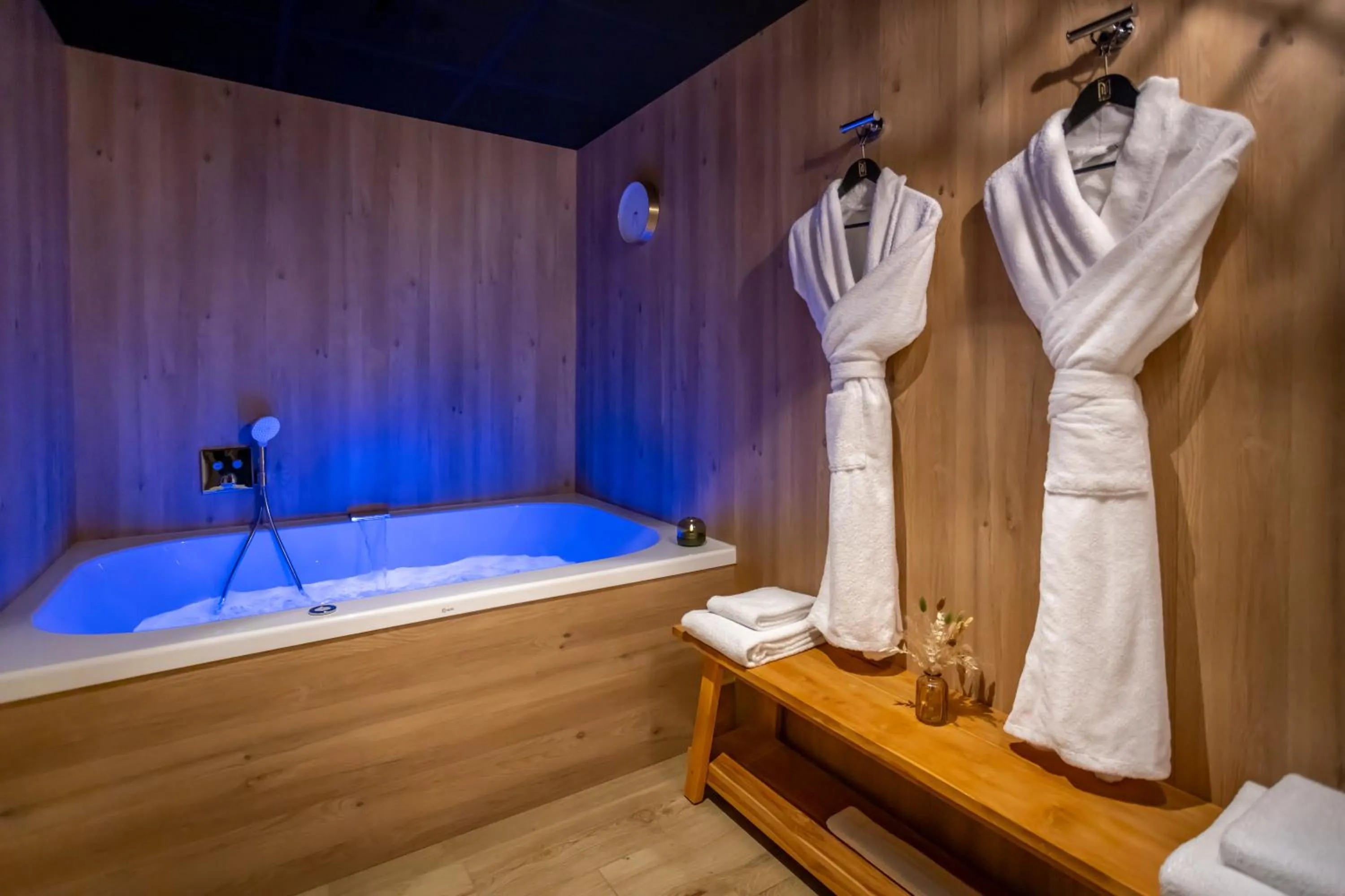 Spa and wellness centre/facilities in Hôtel & Spa Le Maury, Vannes, The Originals Boutique