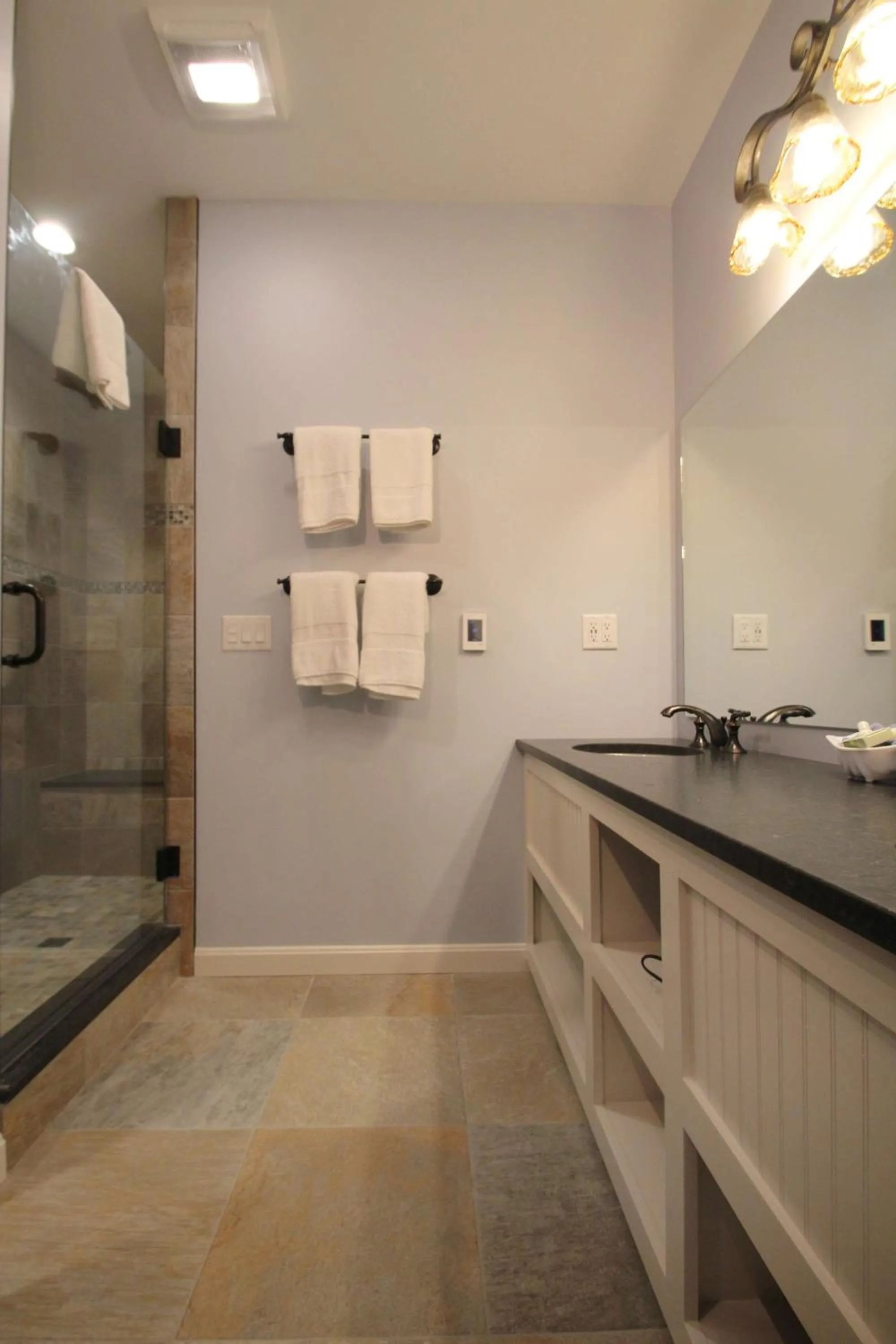 Bathroom in Norseman Resort on the Beach