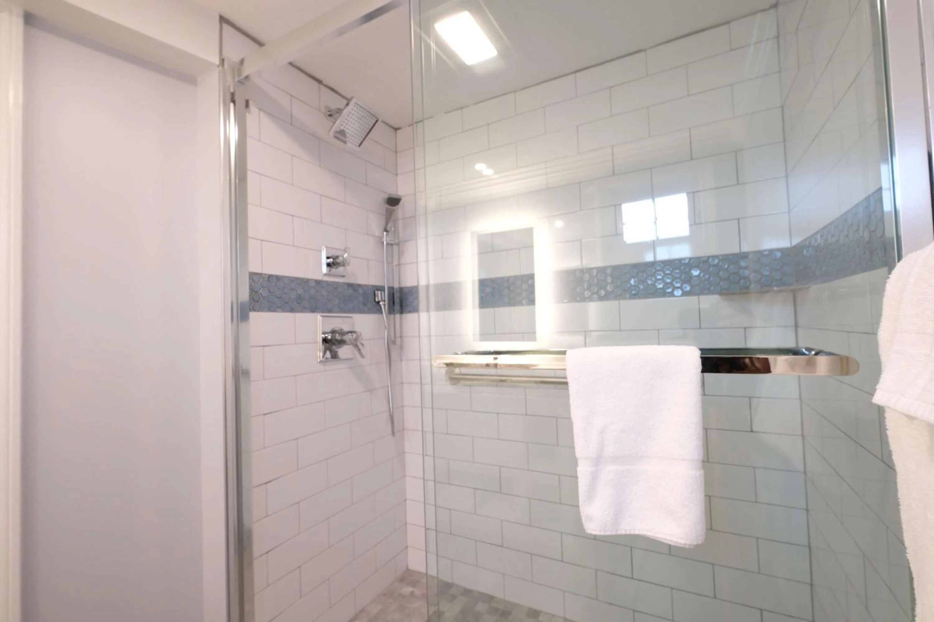 Bathroom in Norseman Resort on the Beach