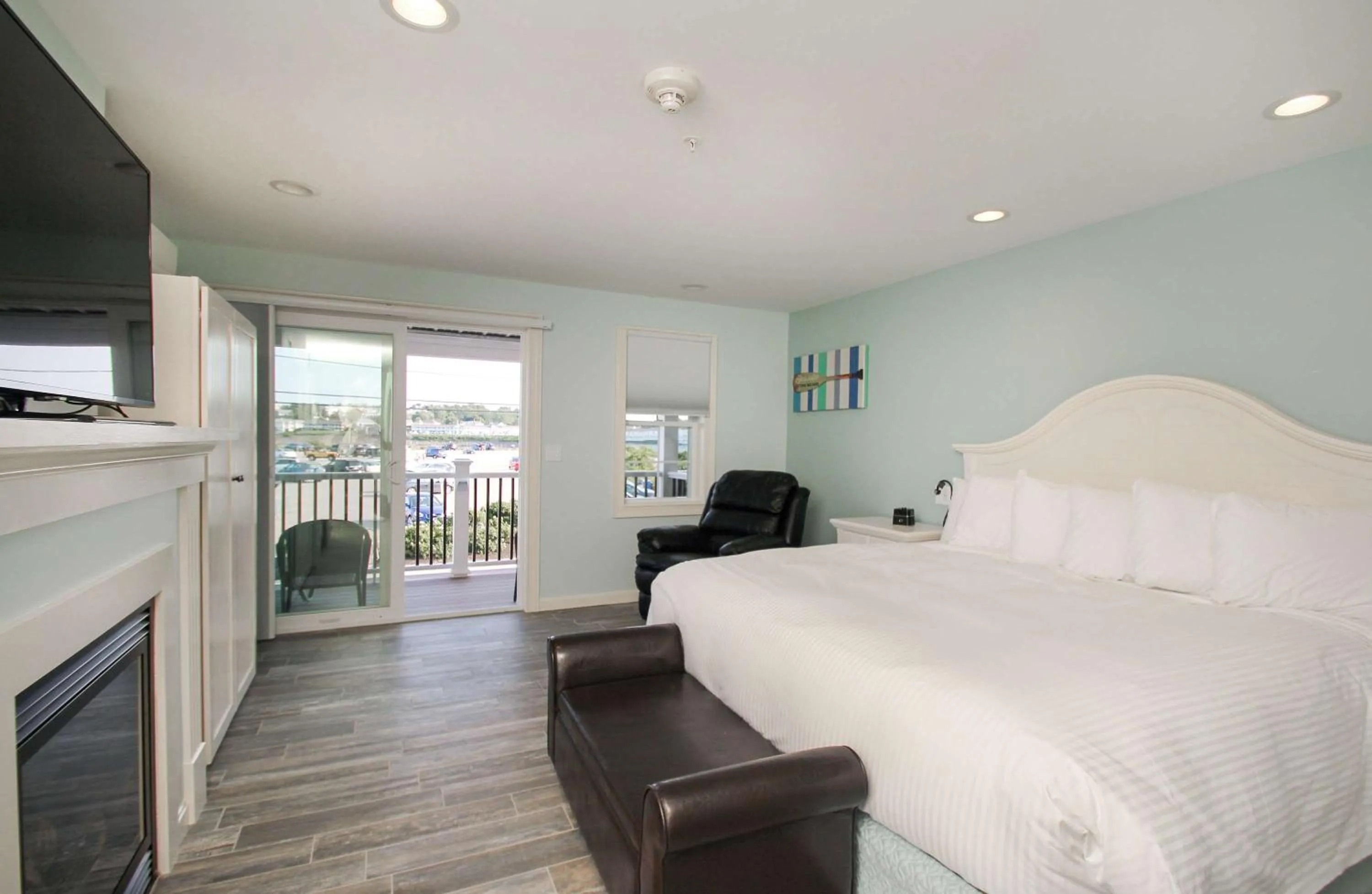 Bedroom, Bed in Norseman Resort on the Beach