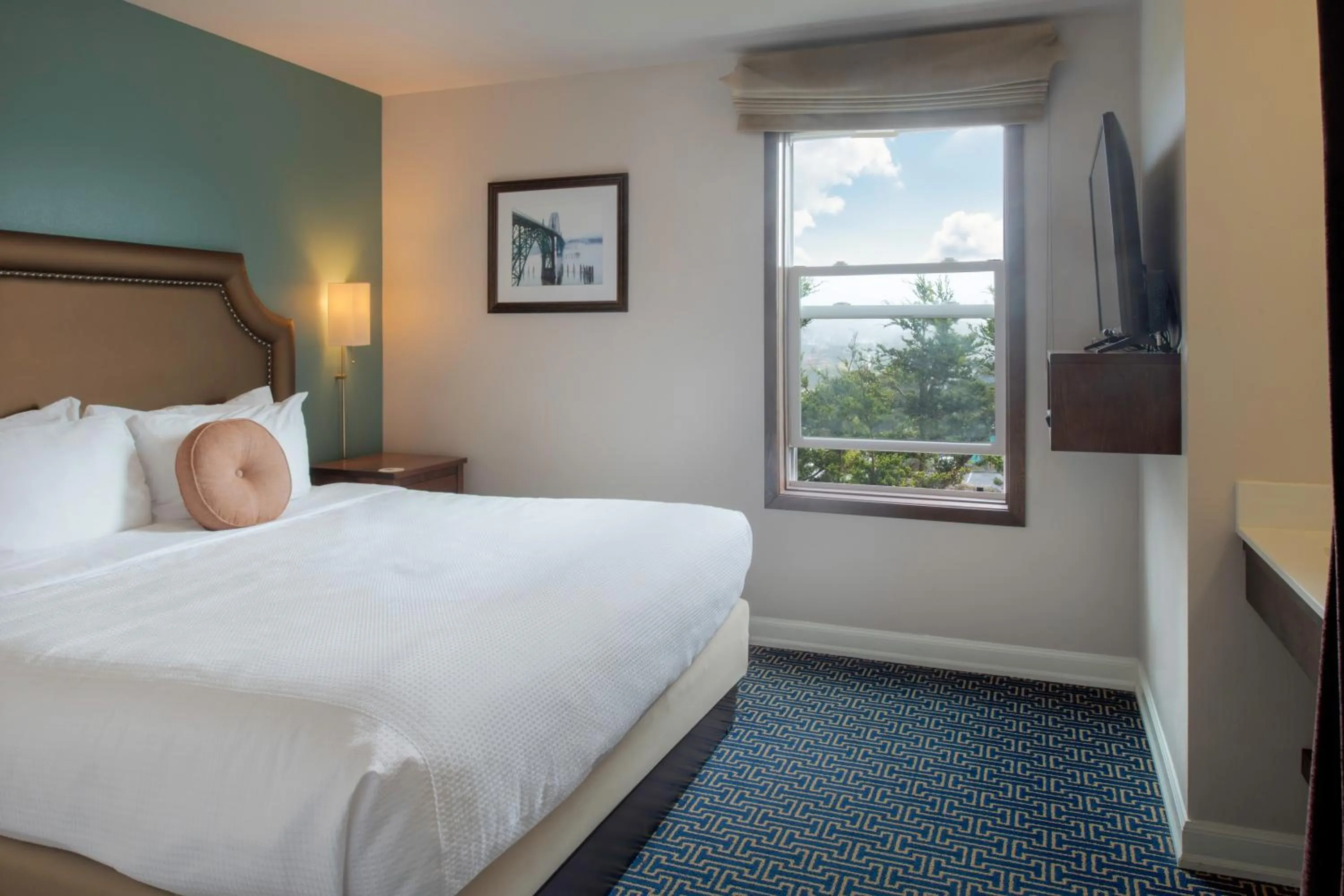 Bedroom, Bed in Inn at Nye Beach