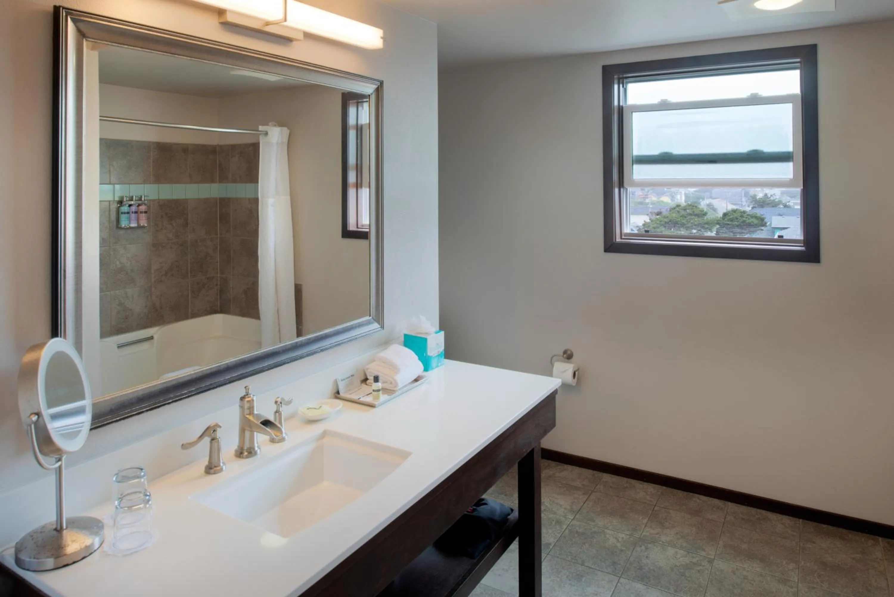 Bathroom in Inn at Nye Beach