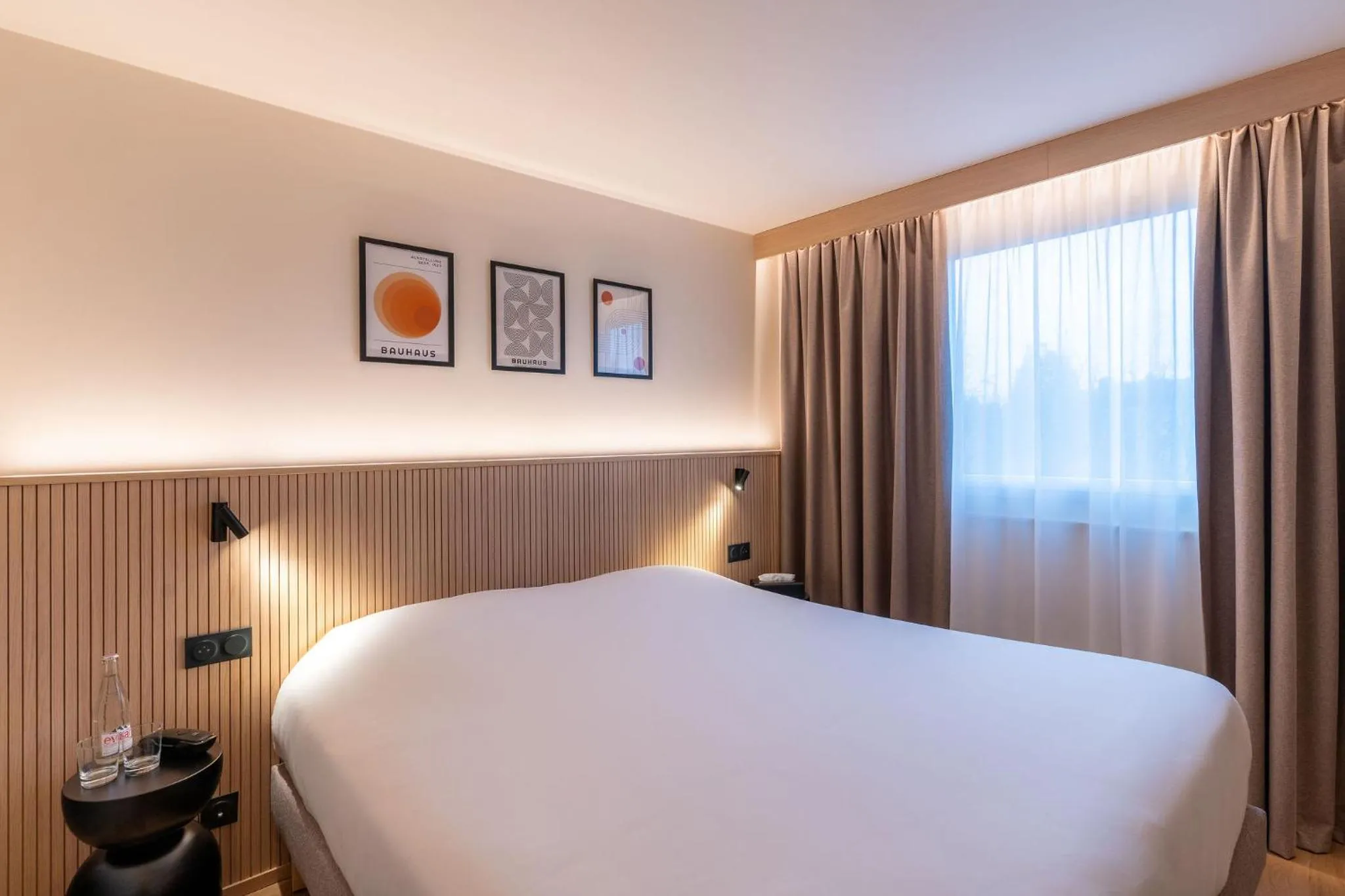 Bedroom, Bed in Grand Hôtel De La Seine