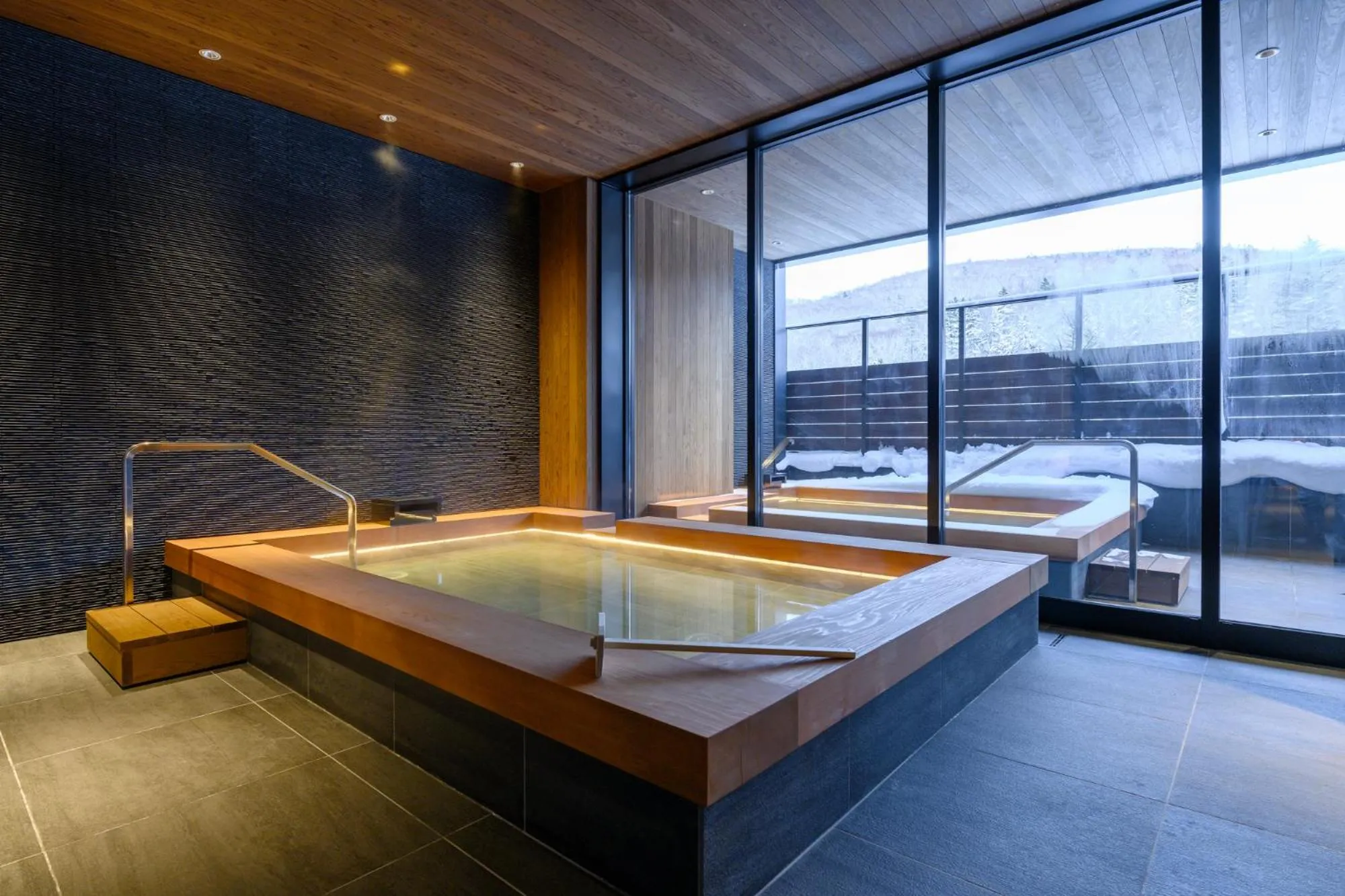Open Air Bath, Bed in Yu Kiroro, Ski-in Ski-out Luxury Residences
