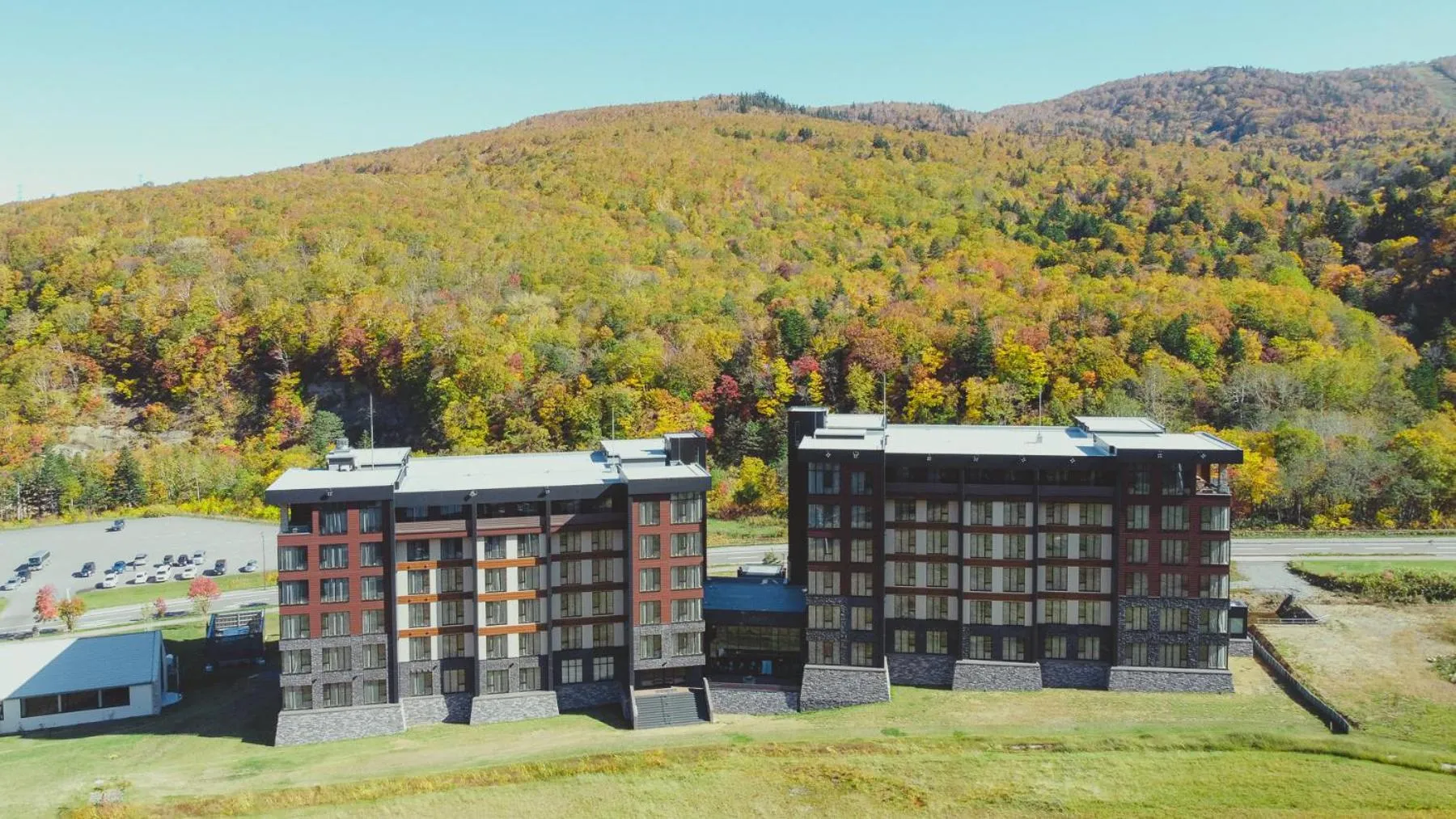 Property building in Yu Kiroro, Ski-in Ski-out Luxury Residences