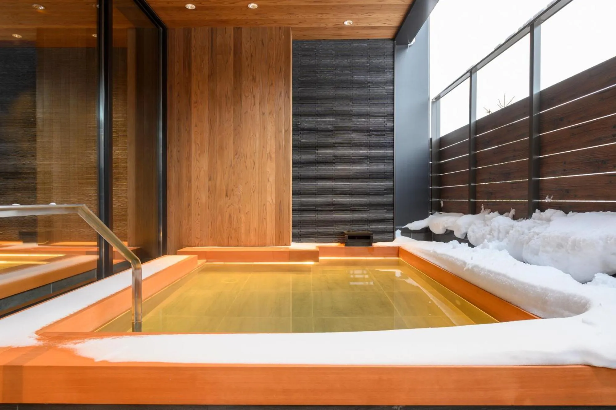 Open Air Bath in Yu Kiroro, Ski-in Ski-out Luxury Residences
