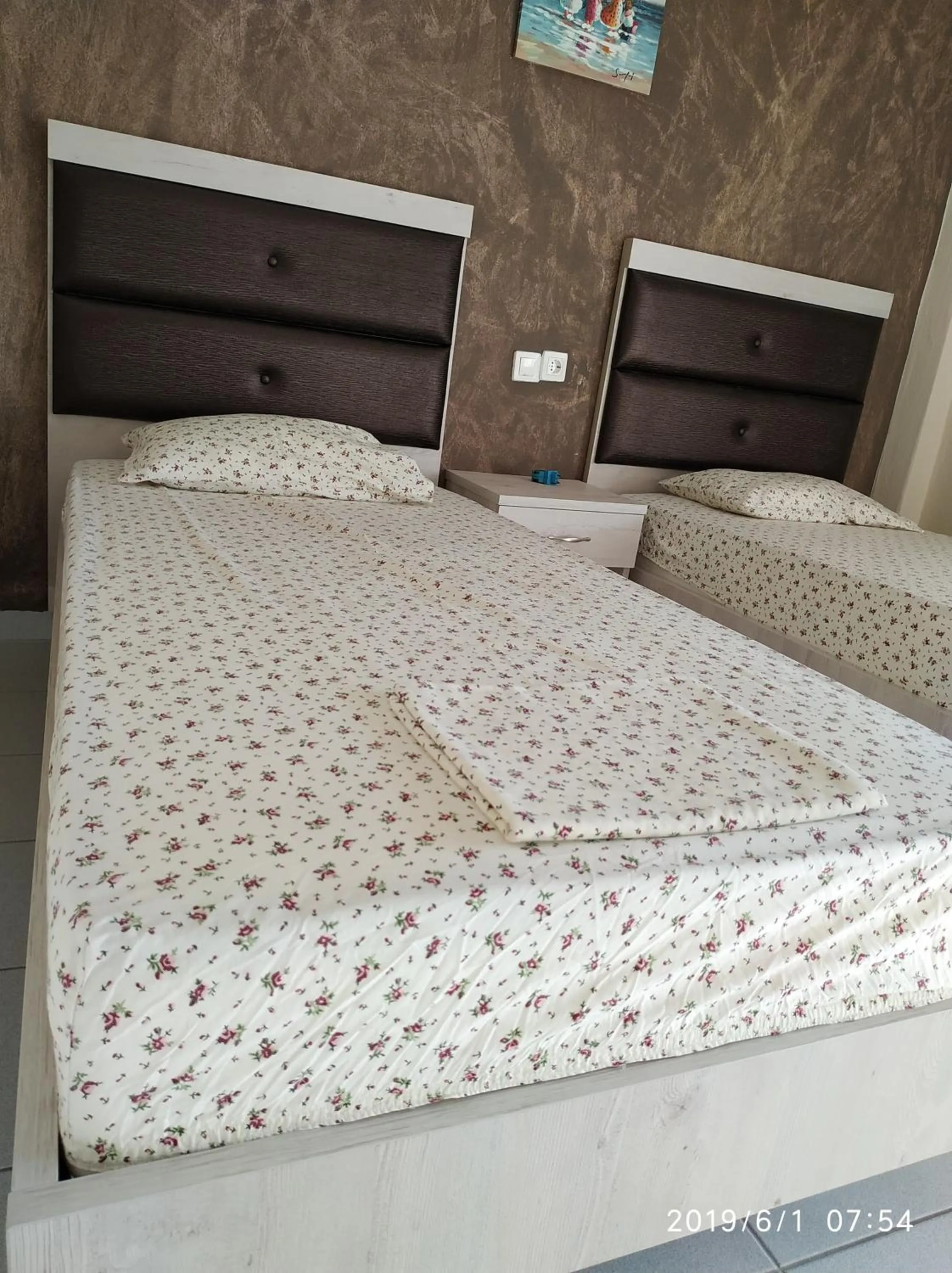 LAZAROS APARTMENTS