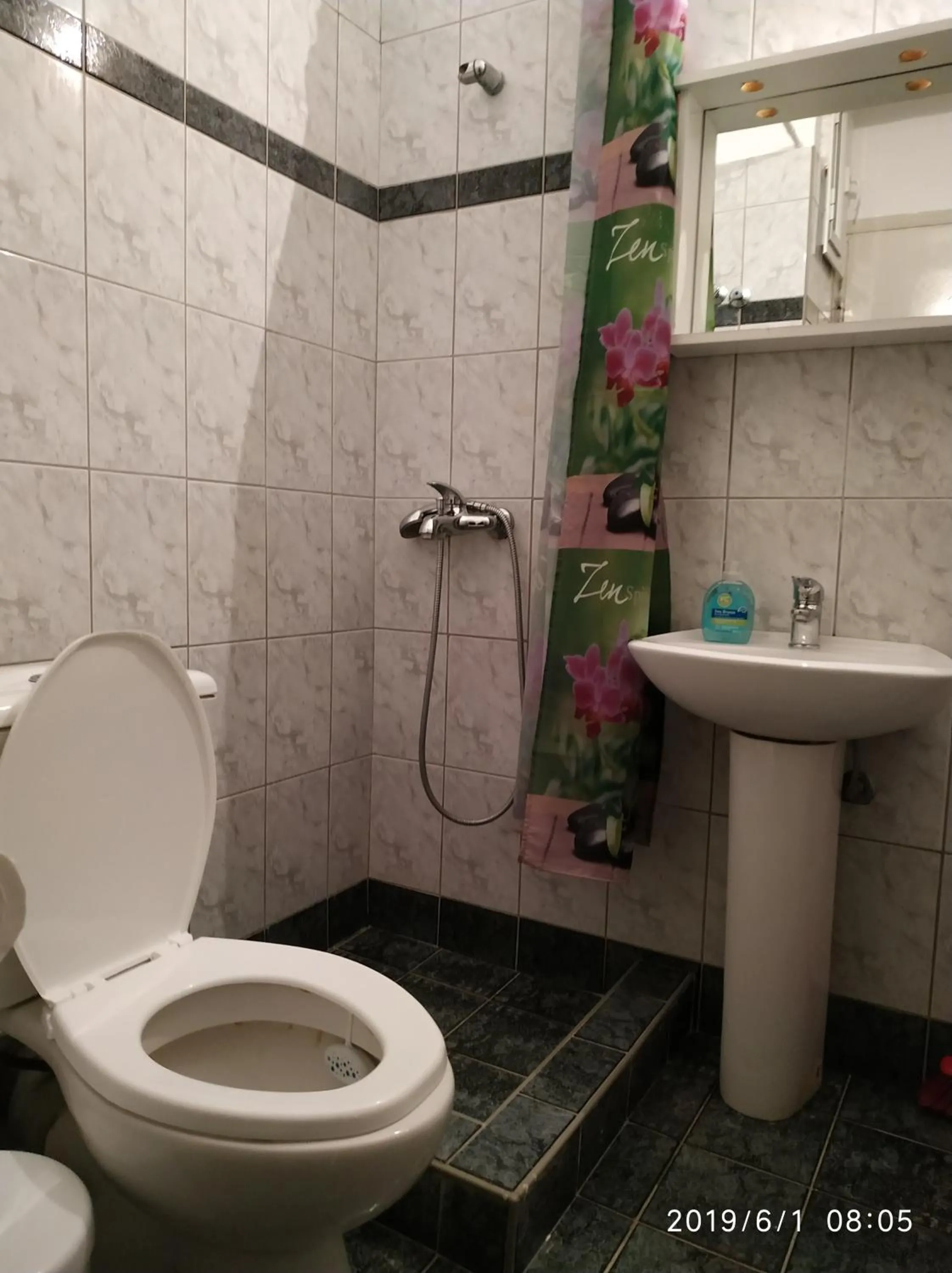 LAZAROS APARTMENTS