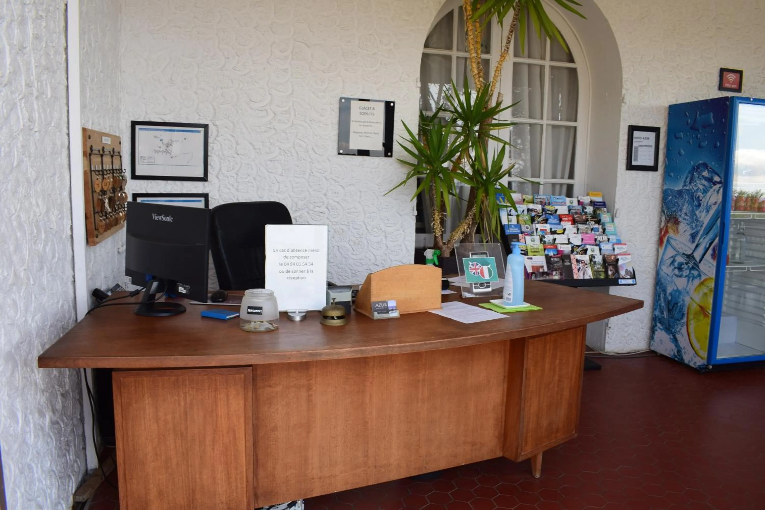 Lobby or reception in Azur Hotel