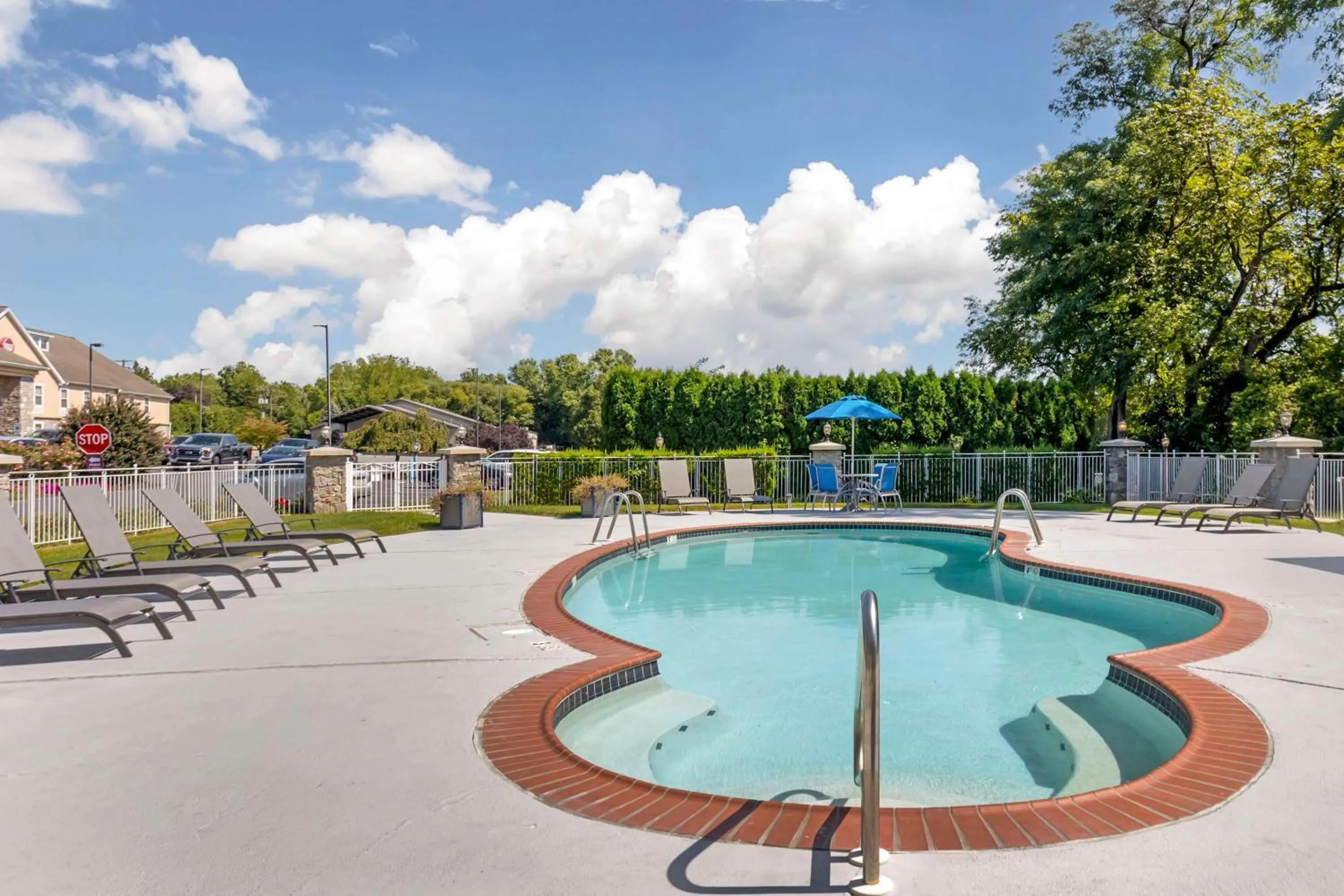 Pool view in Best Western PLUS Revere Inn & Suites