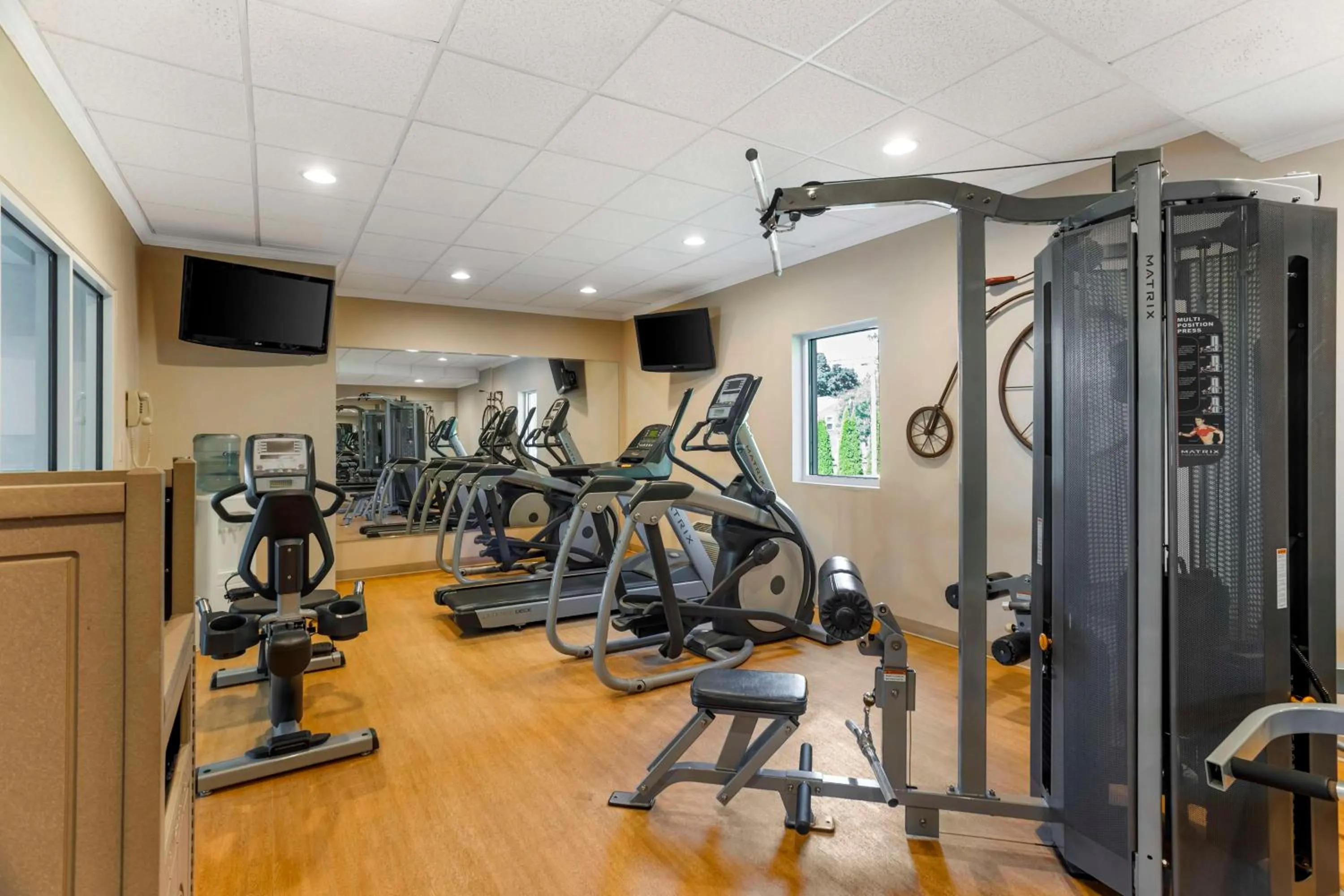Fitness centre/facilities in Best Western PLUS Revere Inn & Suites