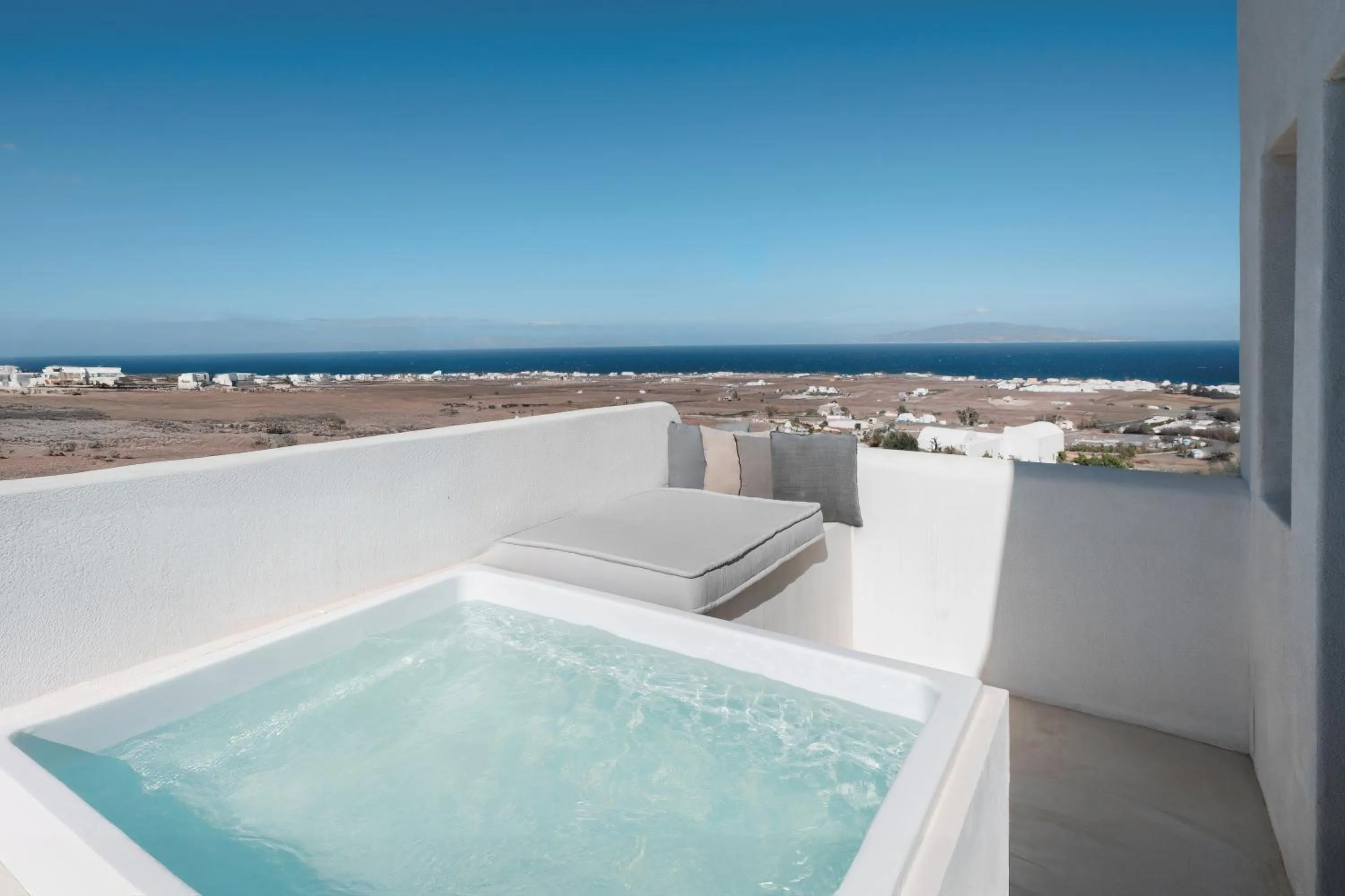 Hot Tub in Danae Suites Santorini