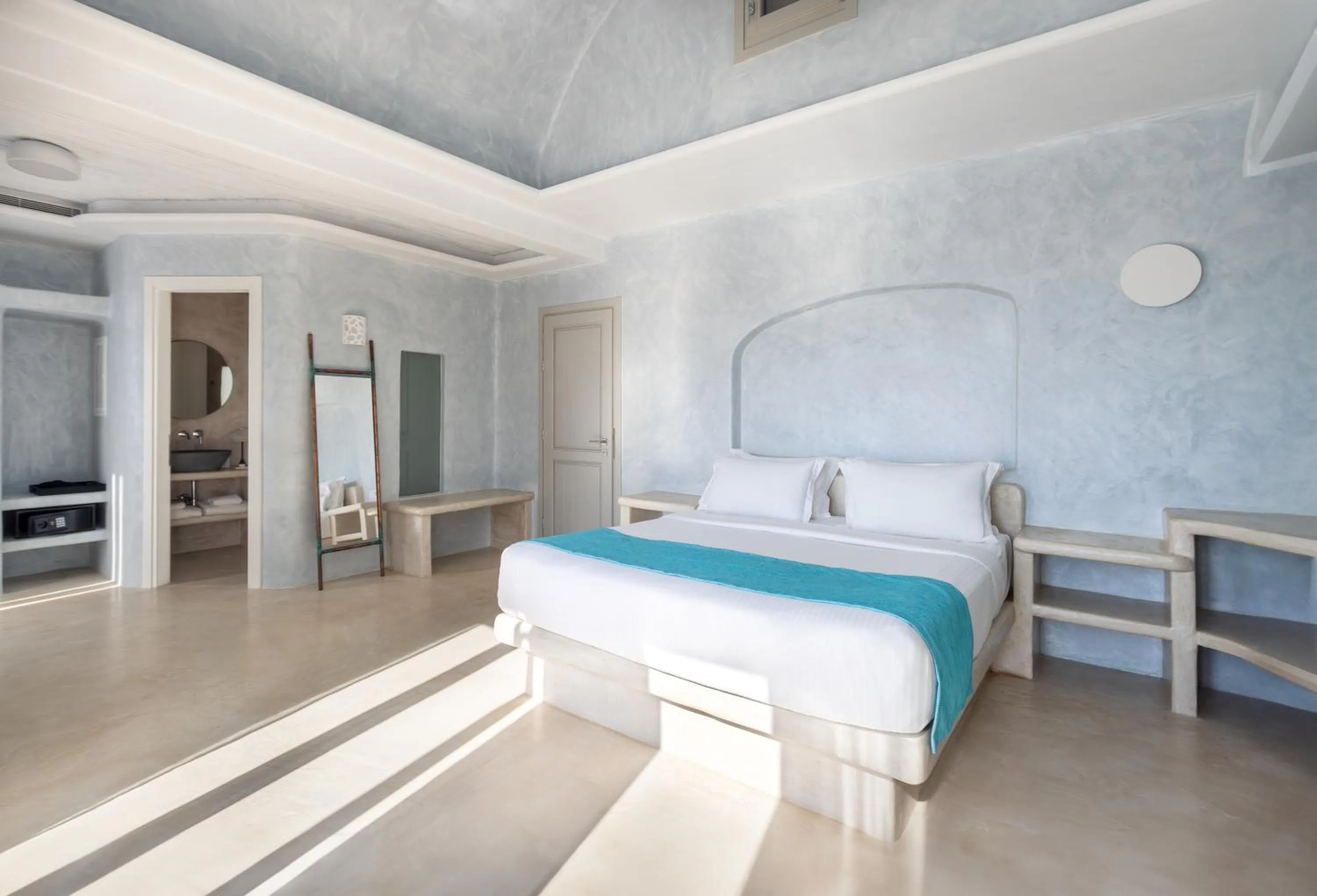 Bedroom, Bed in Danae Suites Santorini