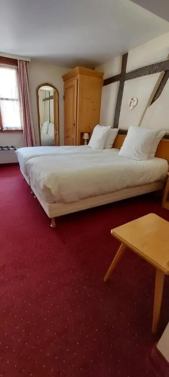 Bed in Hotel Saint-Martin