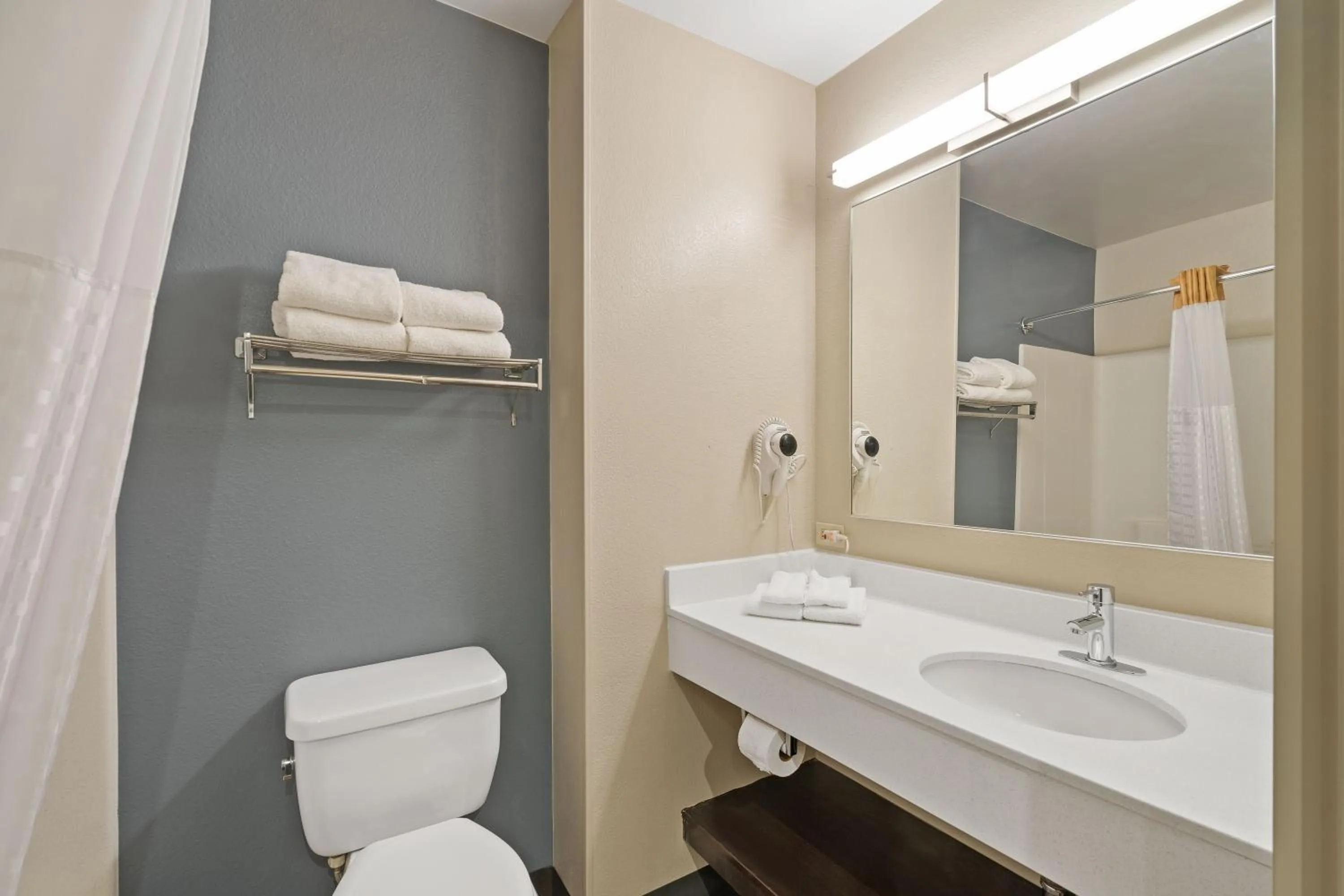 Bathroom in Extended Stay America Suites - Washington, DC - Centreville - Manassas